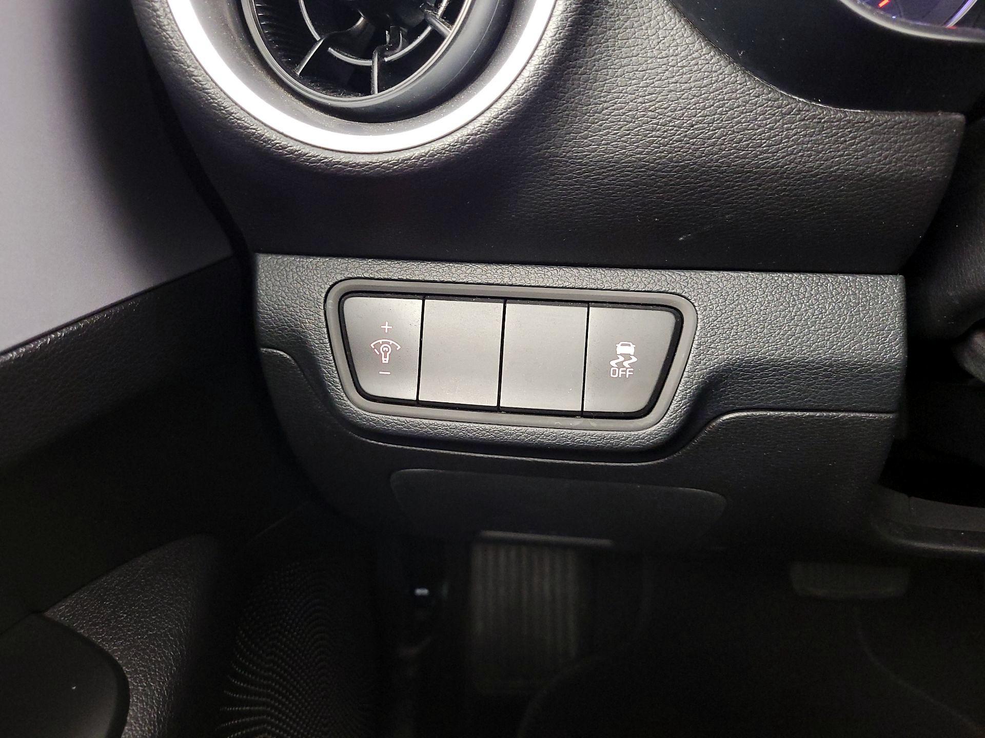 Thumbnail: 2024 Kia Forte - 13