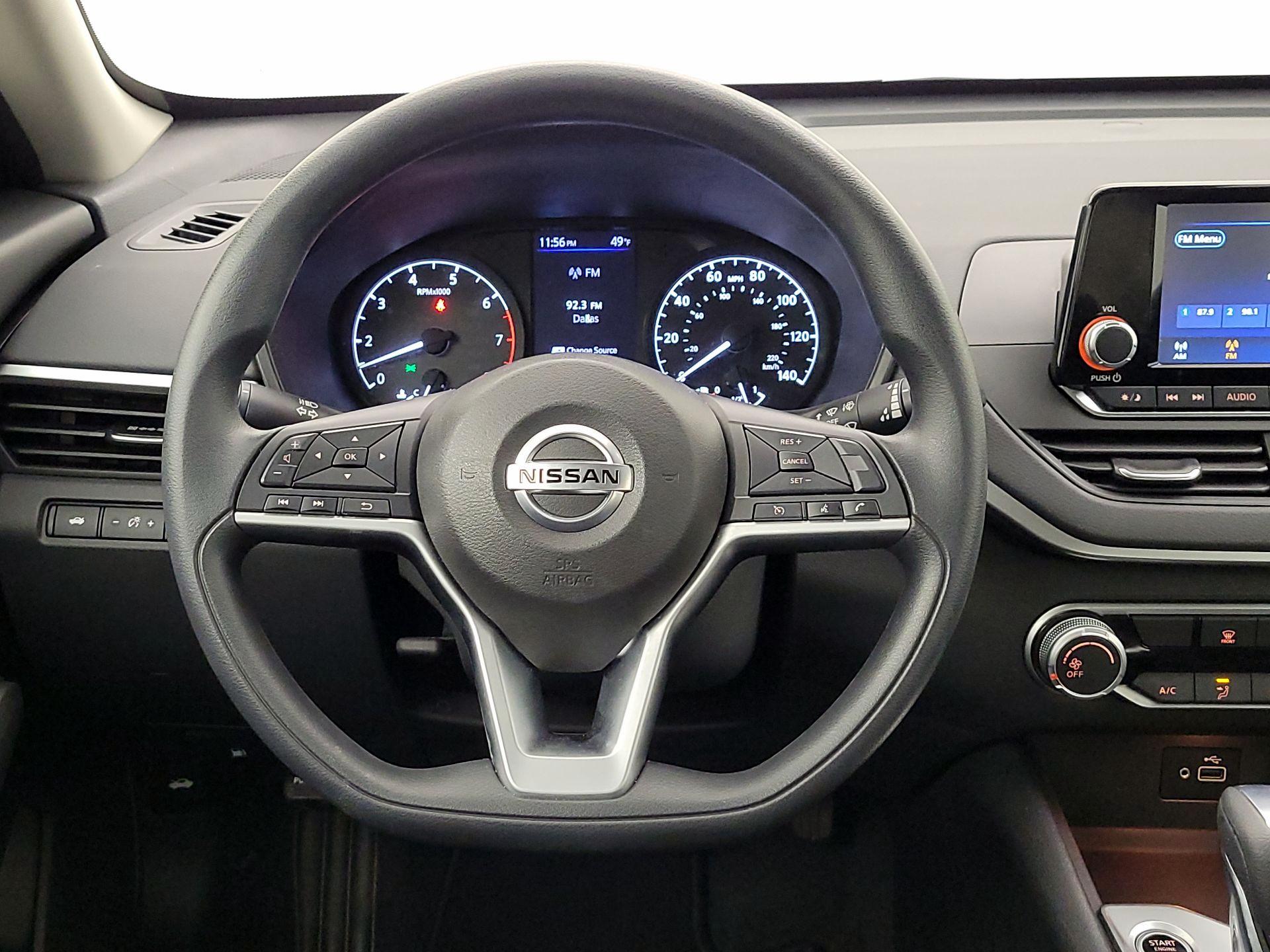 Thumbnail: 2021 Nissan Altima - 10