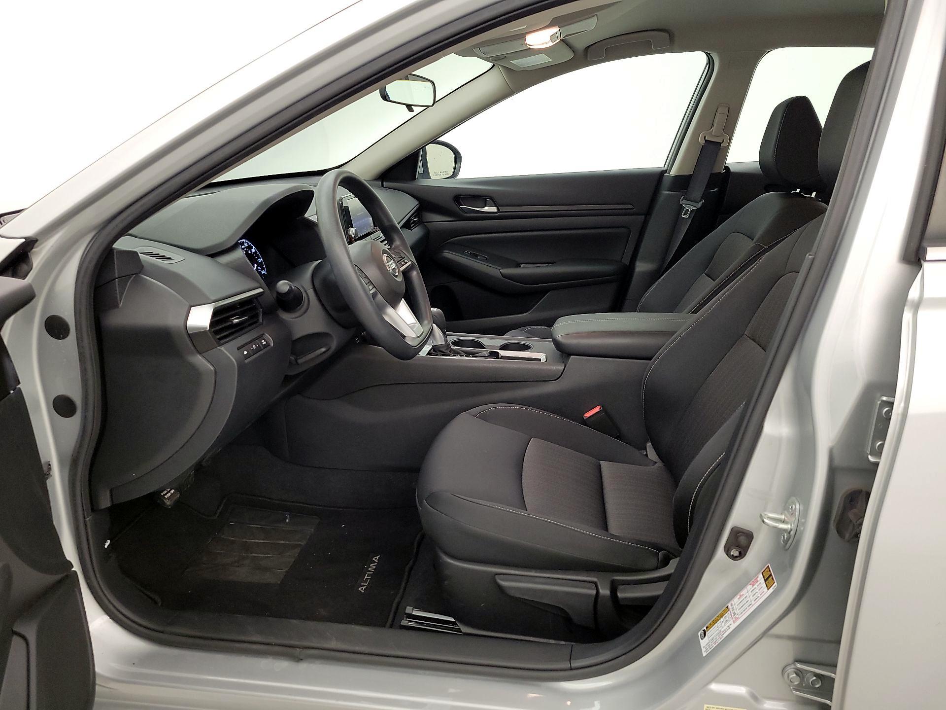 Thumbnail: 2021 Nissan Altima - 11