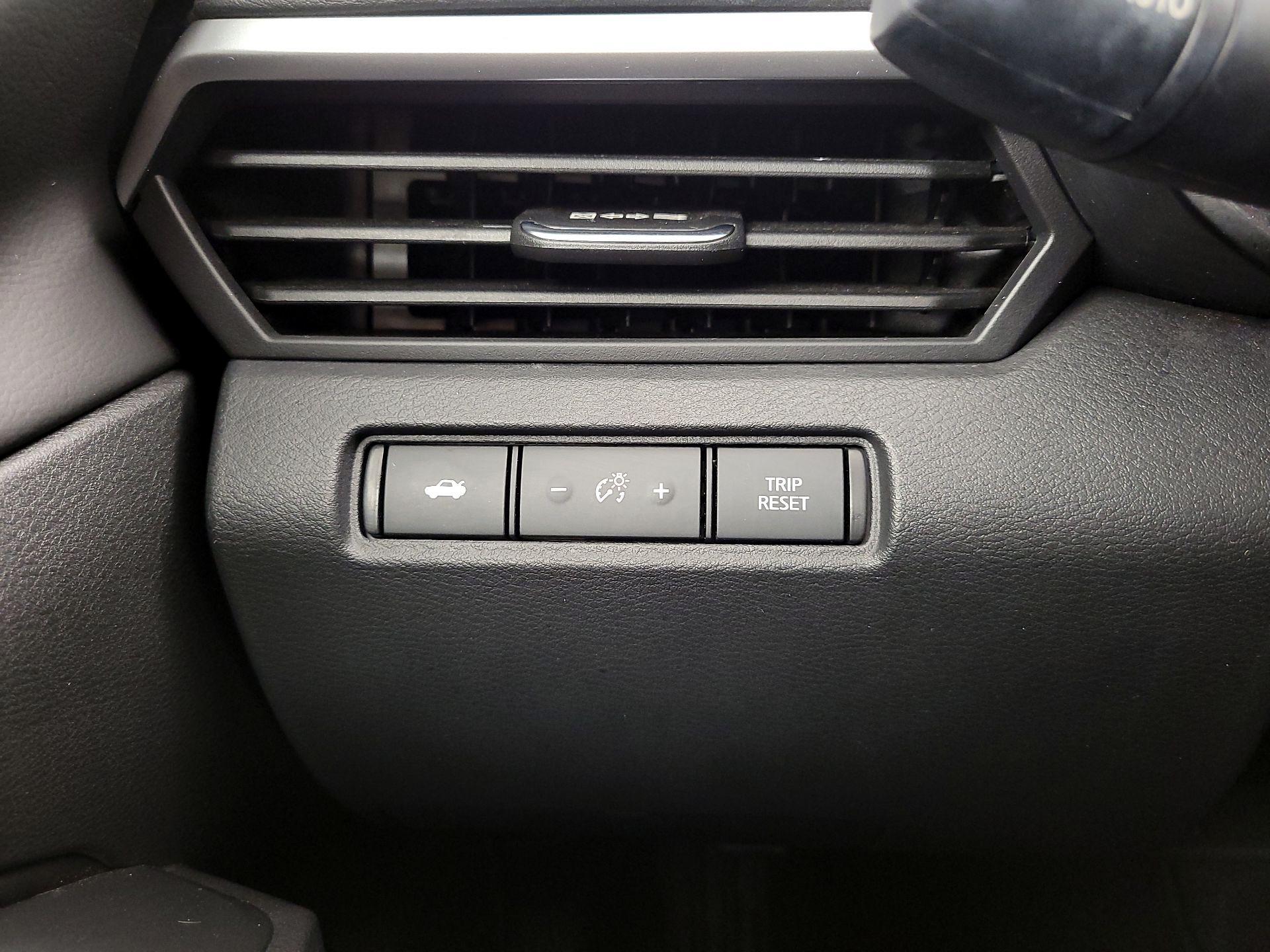 Thumbnail: 2021 Nissan Altima - 13