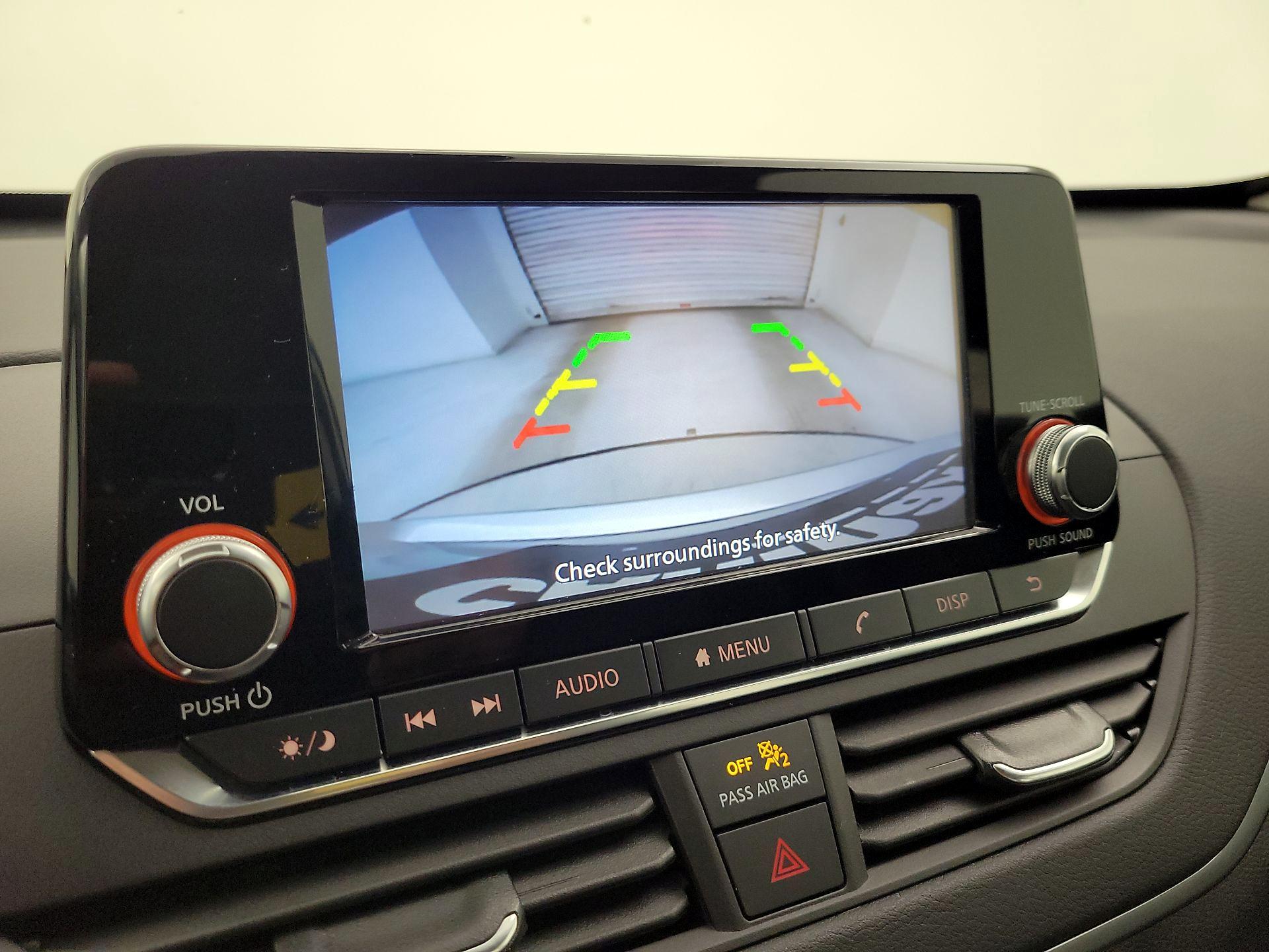 Thumbnail: 2021 Nissan Altima - 14