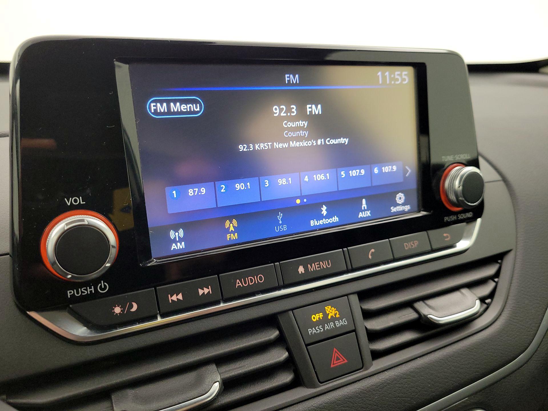 Thumbnail: 2021 Nissan Altima - 15