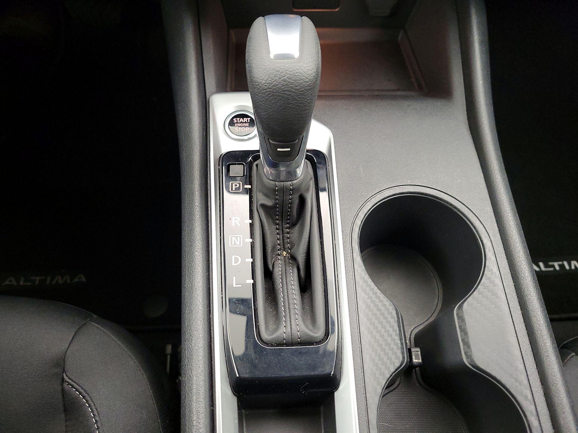 Thumbnail: 2021 Nissan Altima - 17