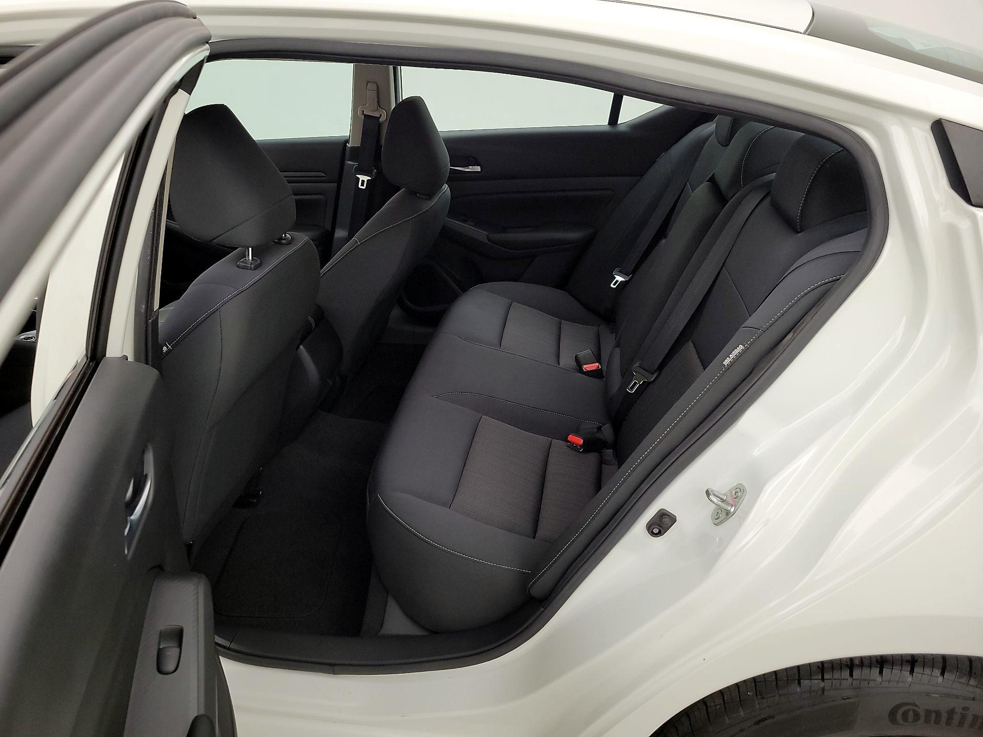 Thumbnail: 2021 Nissan Altima - 19