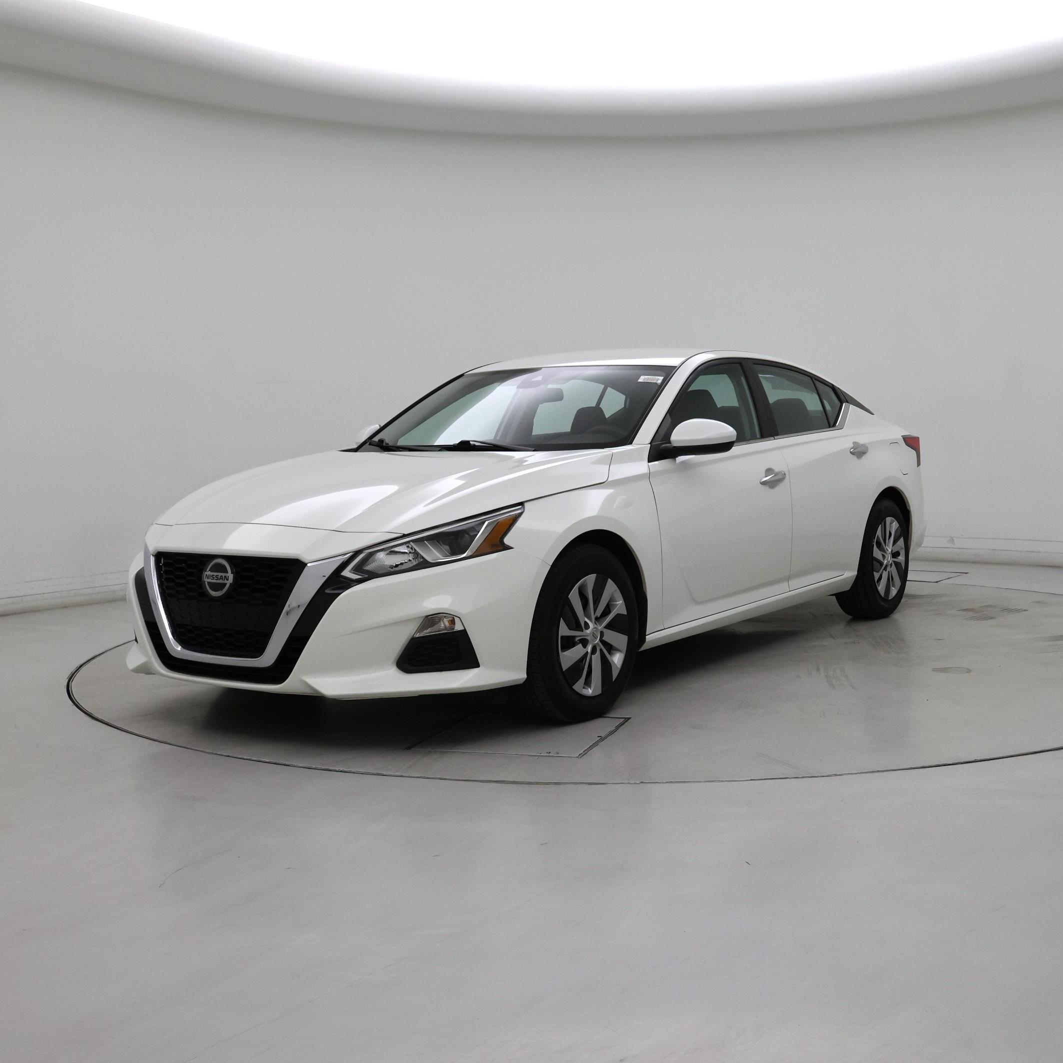 Thumbnail: 2021 Nissan Altima - 4