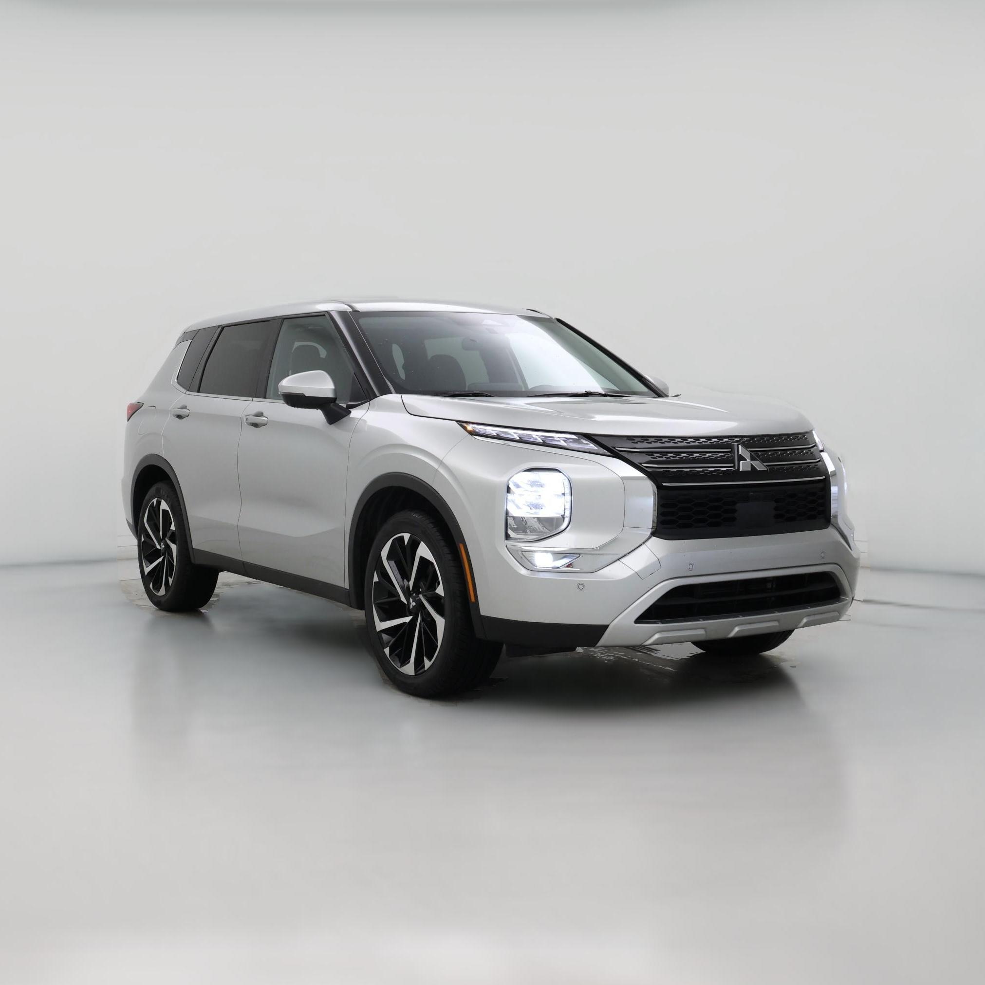 Thumbnail: 2024 Mitsubishi Outlander - 1