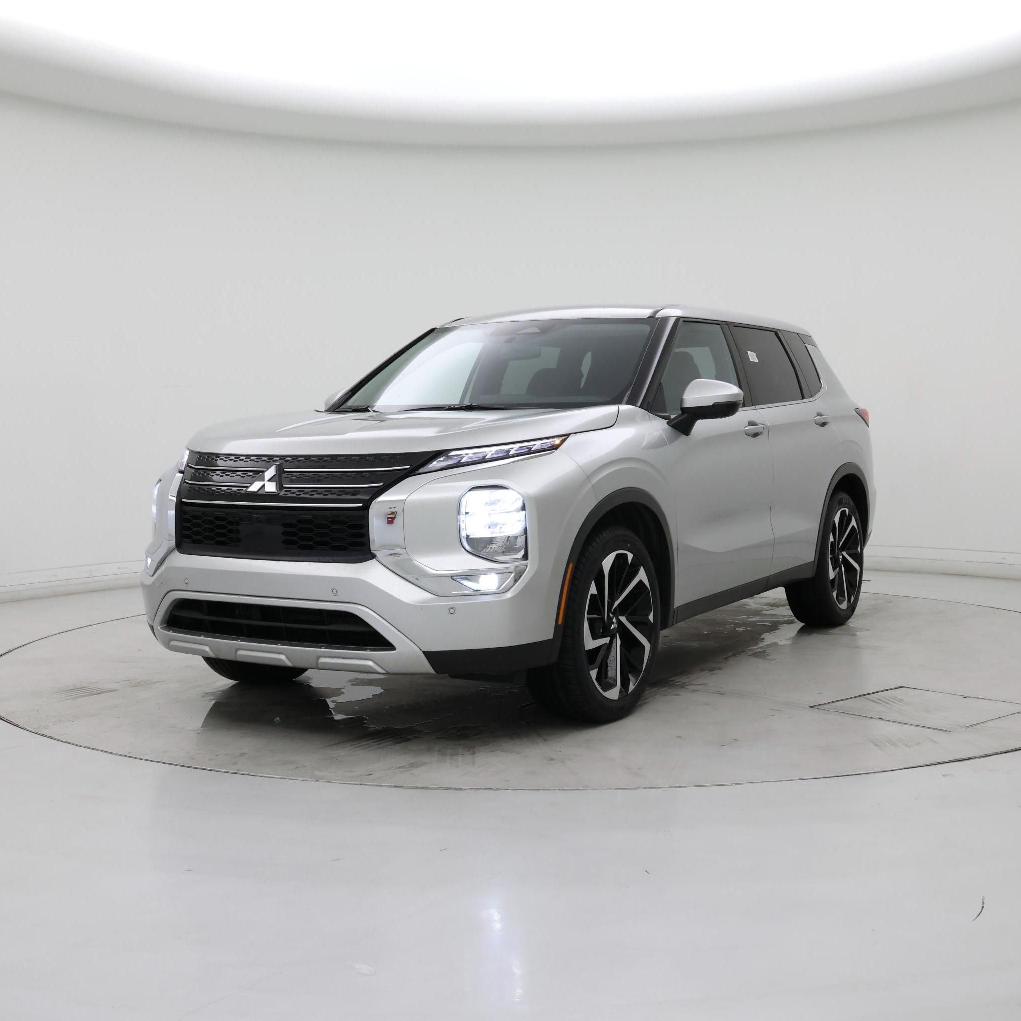 Thumbnail: 2024 Mitsubishi Outlander - 4