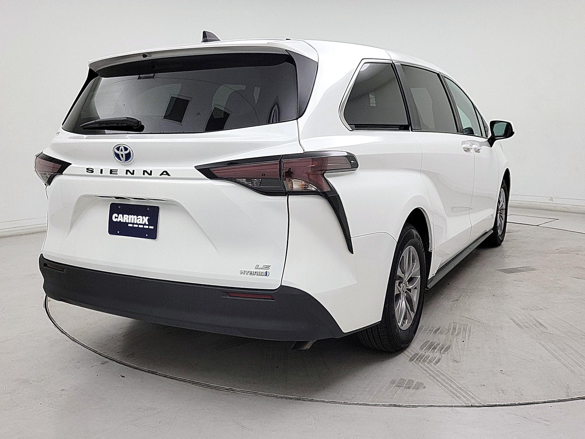 Thumbnail: 2024 Toyota Sienna - 5