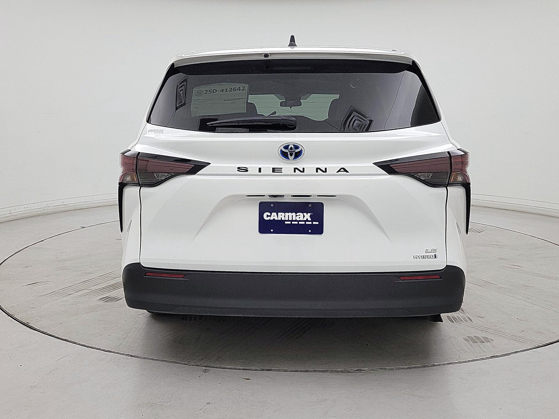 Thumbnail: 2024 Toyota Sienna - 6