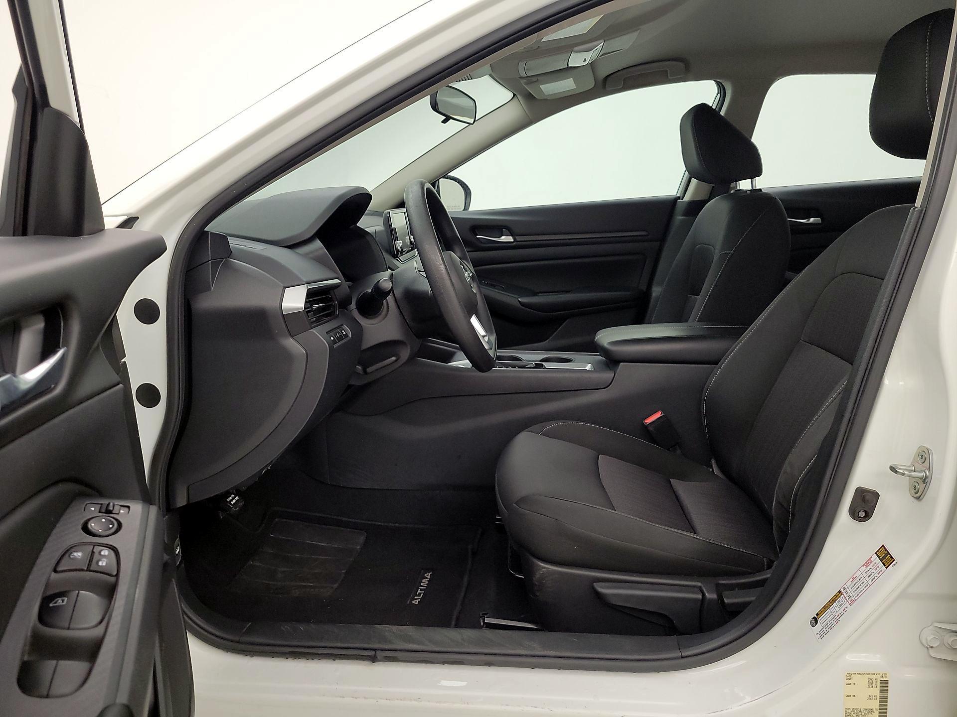 Thumbnail: 2021 Nissan Altima - 11