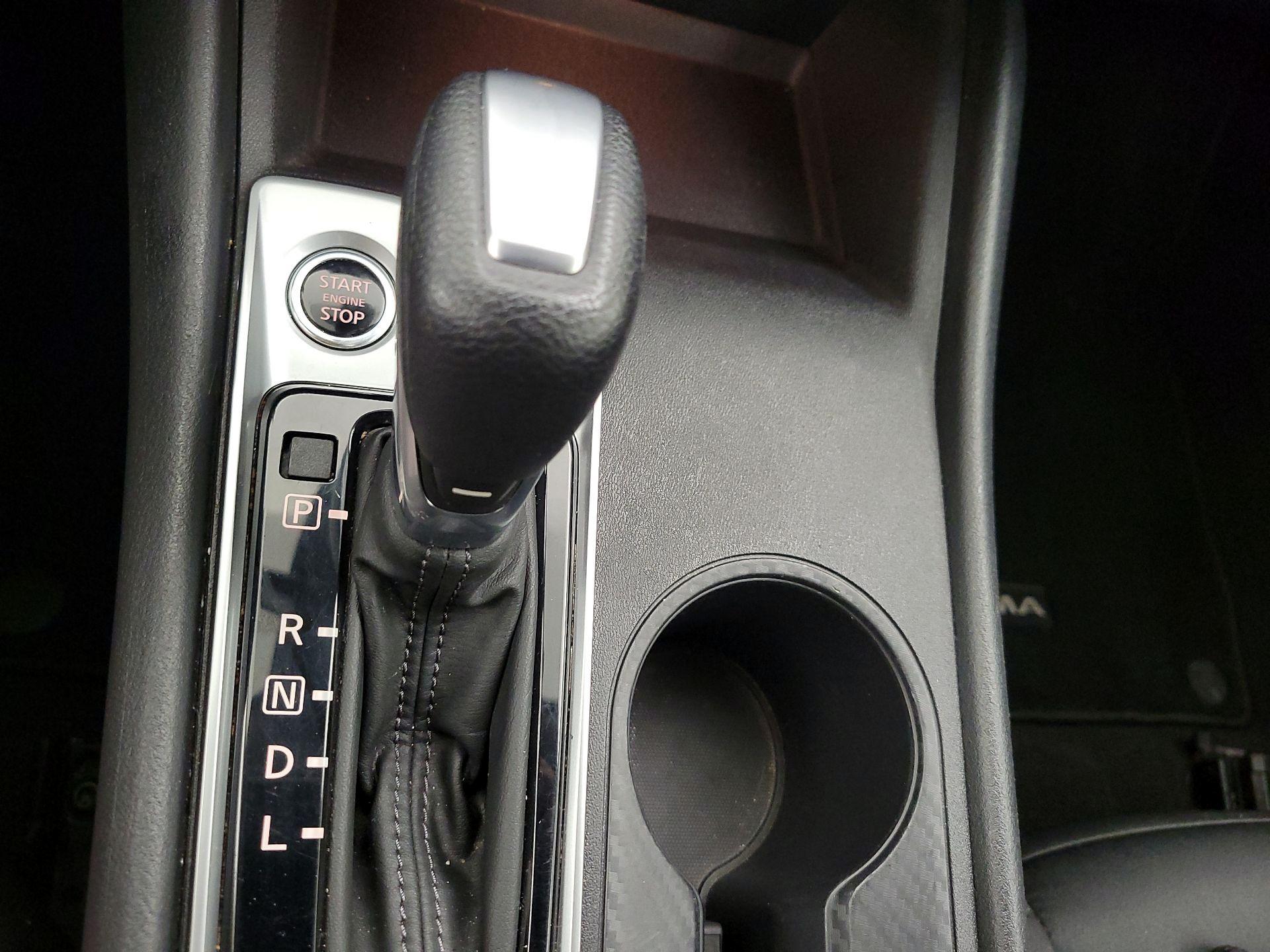 Thumbnail: 2021 Nissan Altima - 17