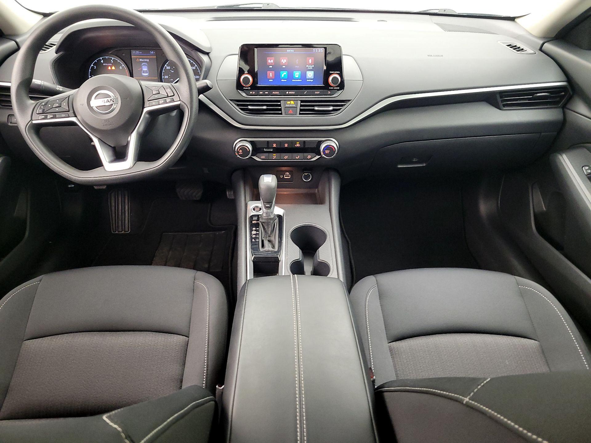 Thumbnail: 2021 Nissan Altima - 9