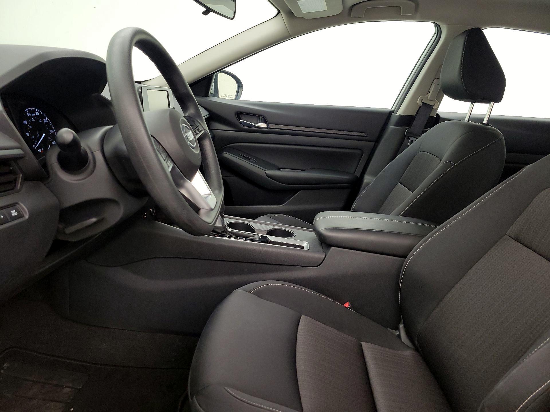 Thumbnail: 2021 Nissan Altima - 11