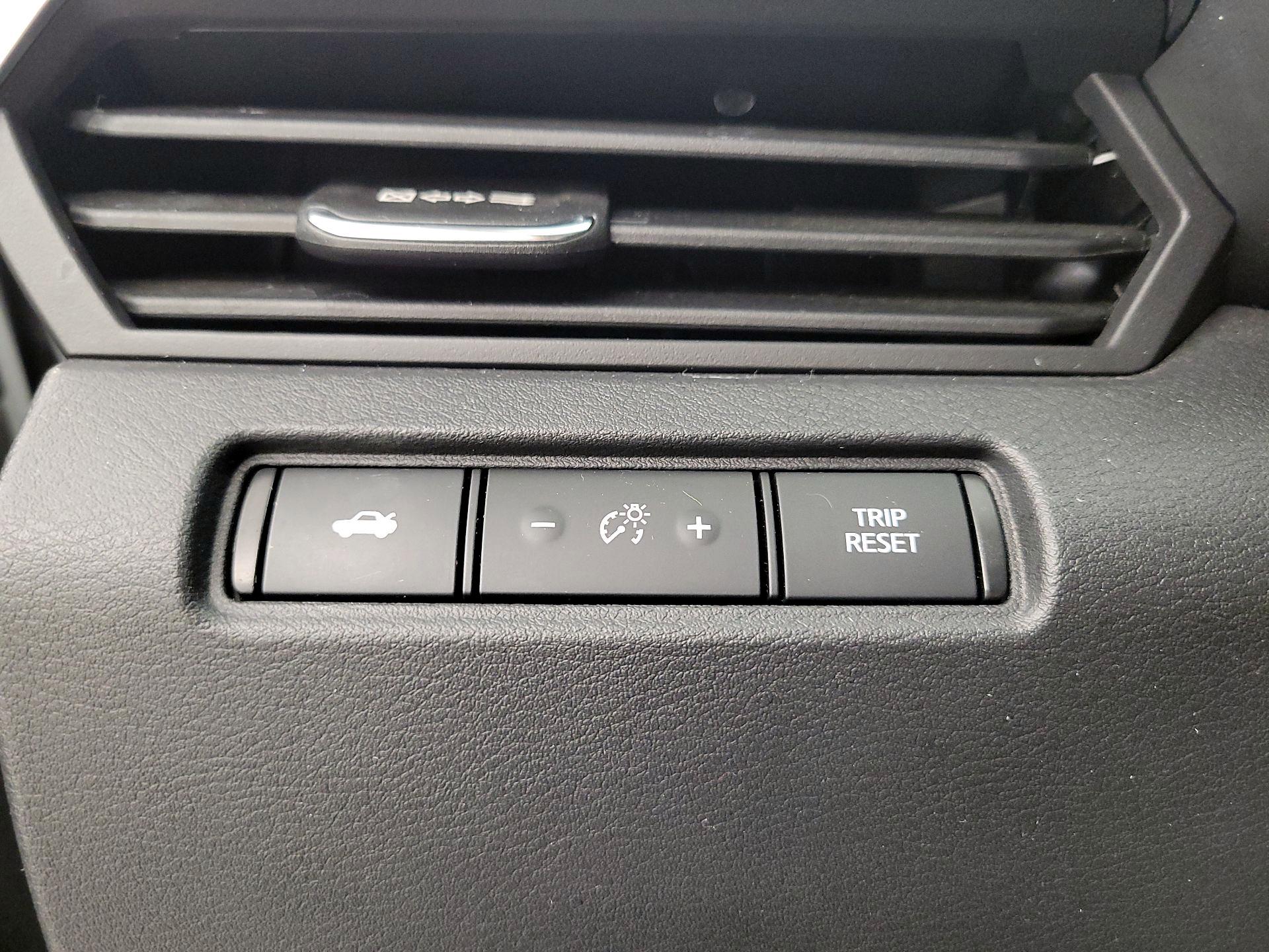 Thumbnail: 2021 Nissan Altima - 13