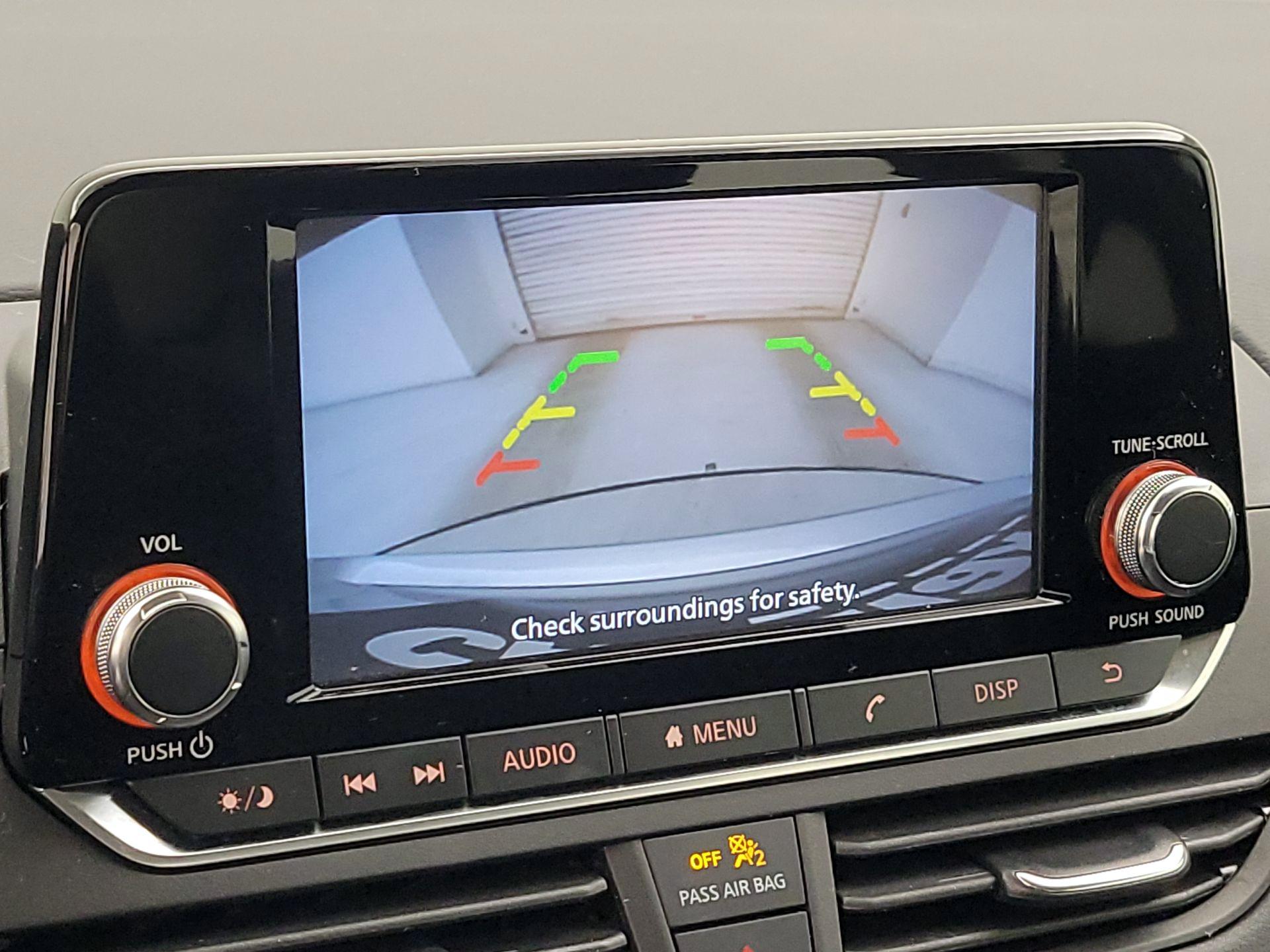 Thumbnail: 2021 Nissan Altima - 14