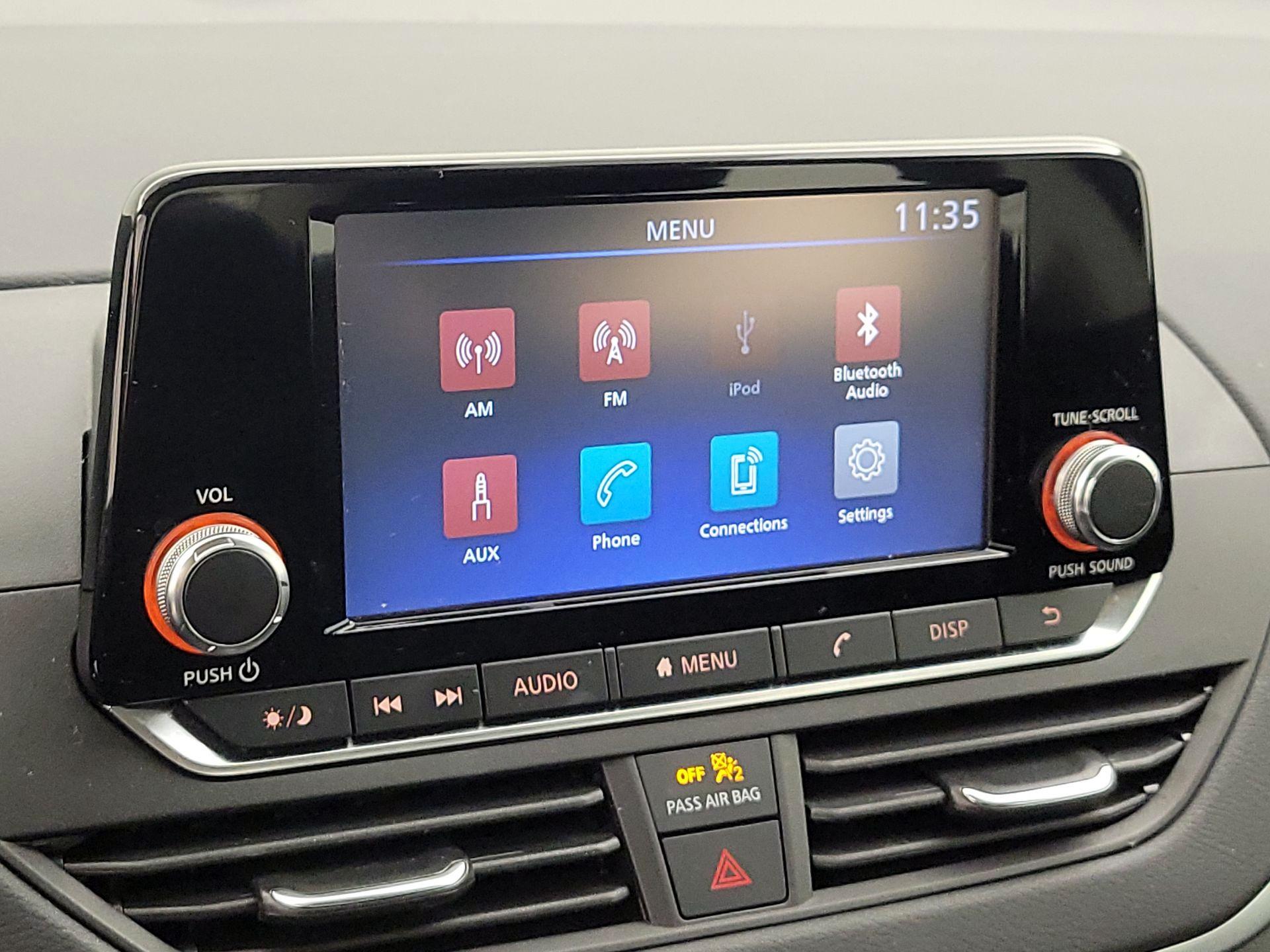 Thumbnail: 2021 Nissan Altima - 15