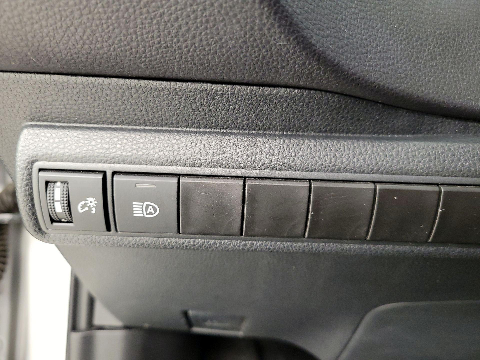 Thumbnail: 2024 Toyota Corolla - 13