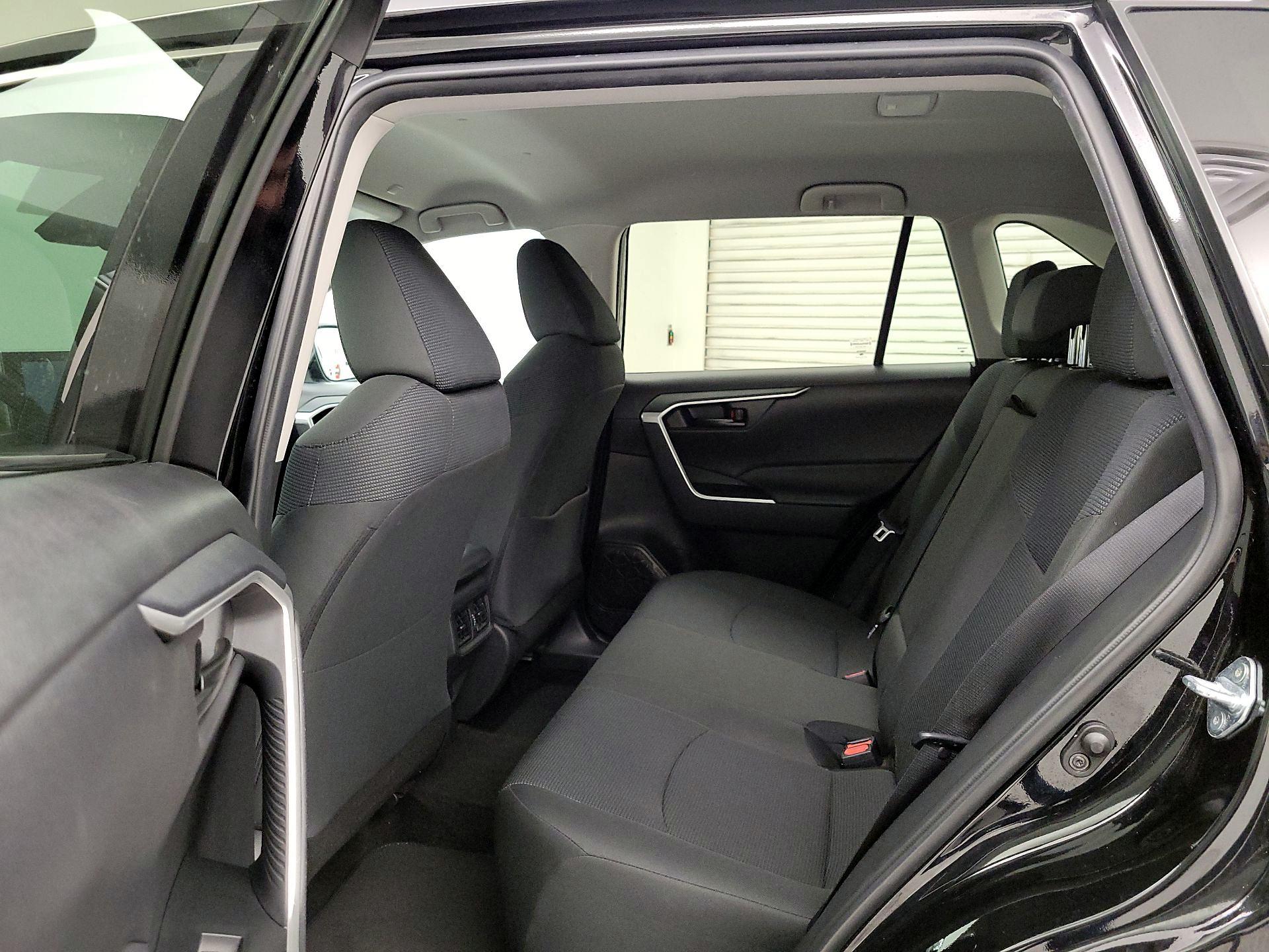 Thumbnail: 2024 Toyota RAV4 - 17