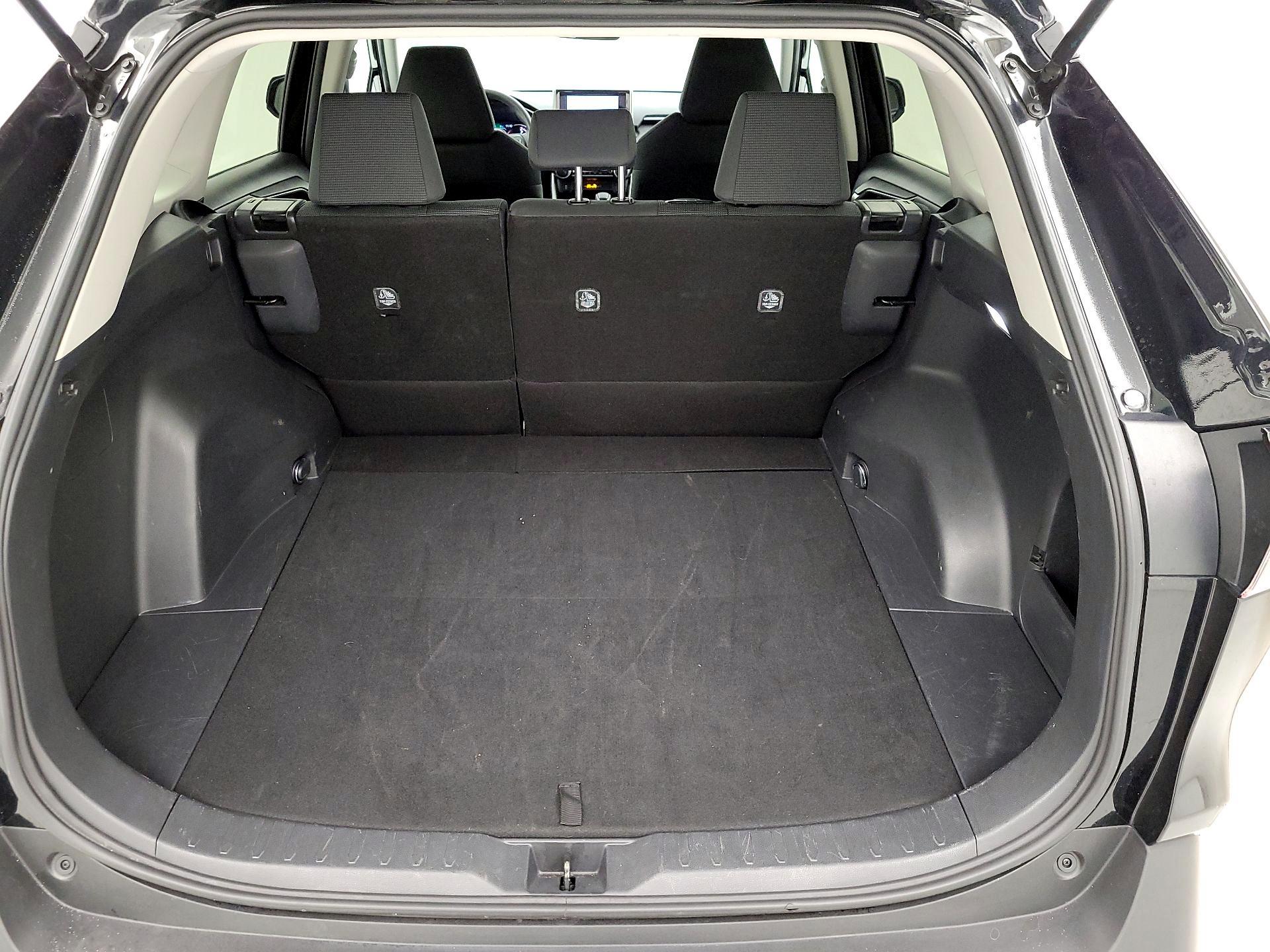 Thumbnail: 2024 Toyota RAV4 - 18