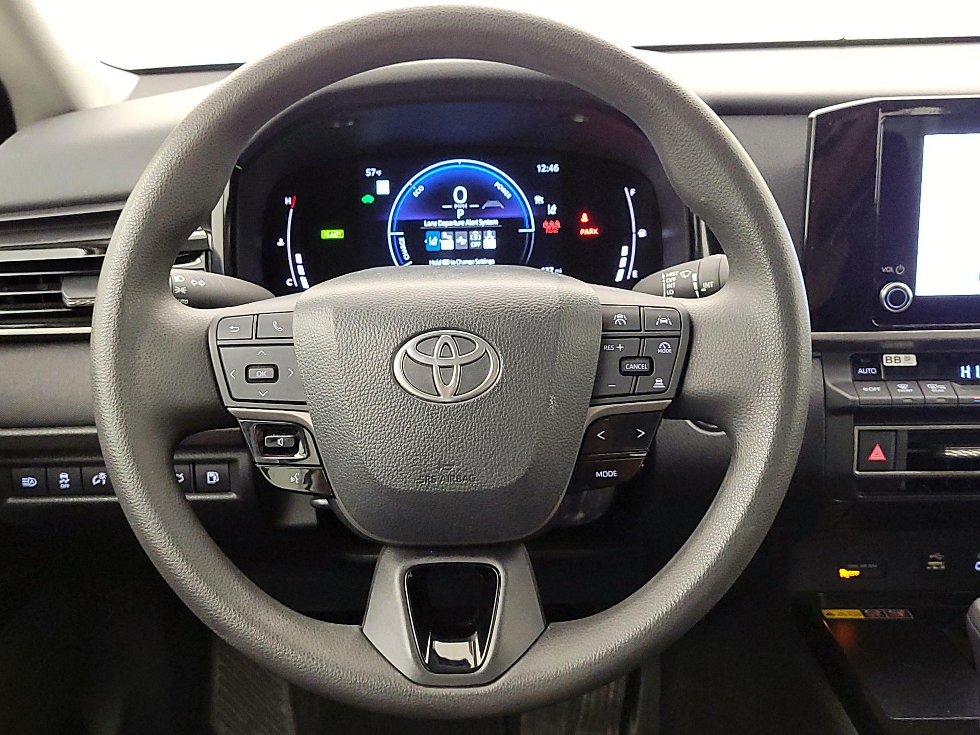 Thumbnail: 2025 Toyota Camry - 10