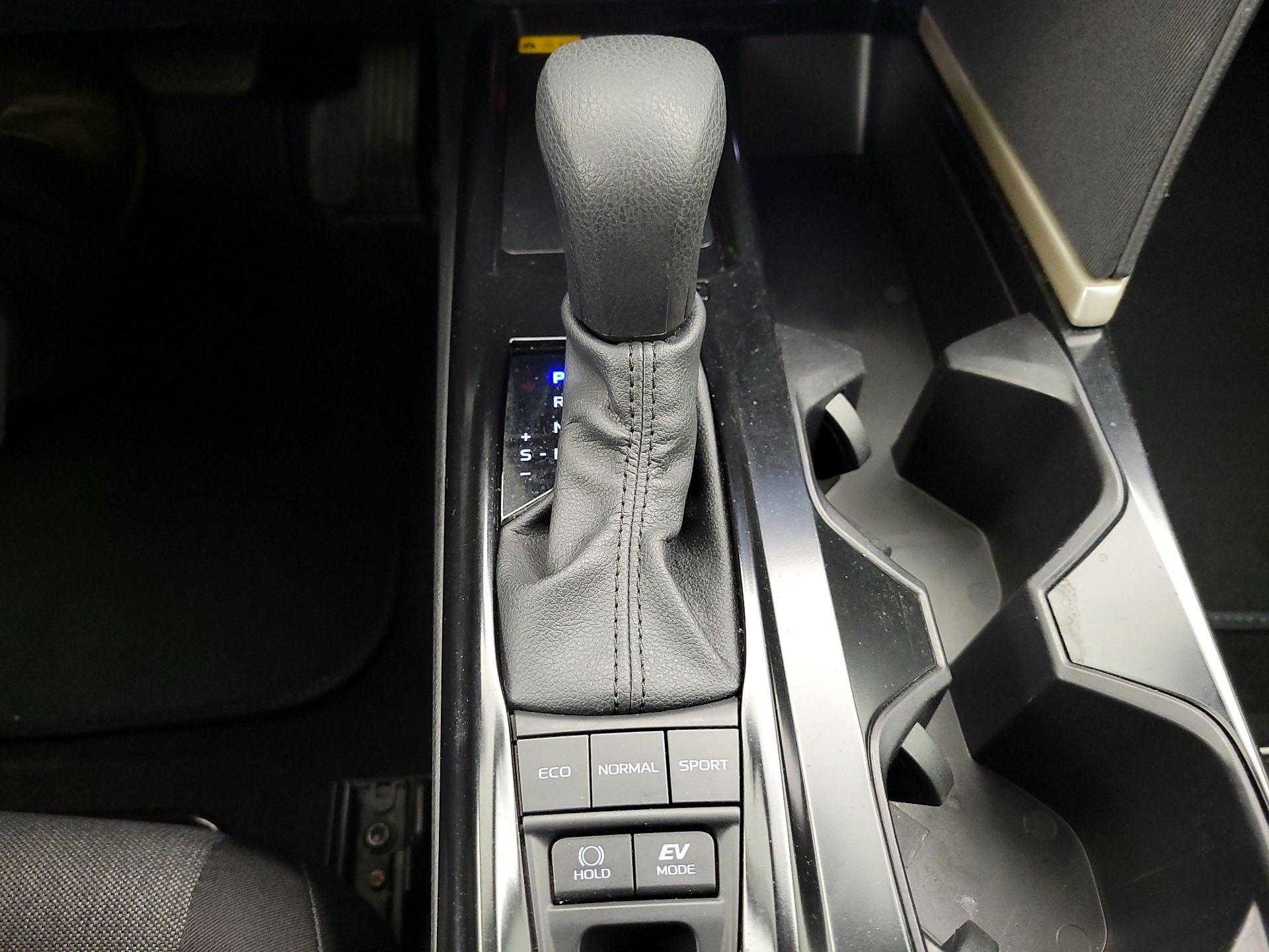 Thumbnail: 2025 Toyota Camry - 17