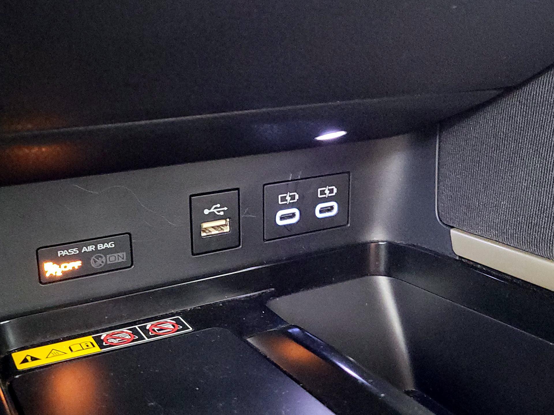 Thumbnail: 2025 Toyota Camry - 18