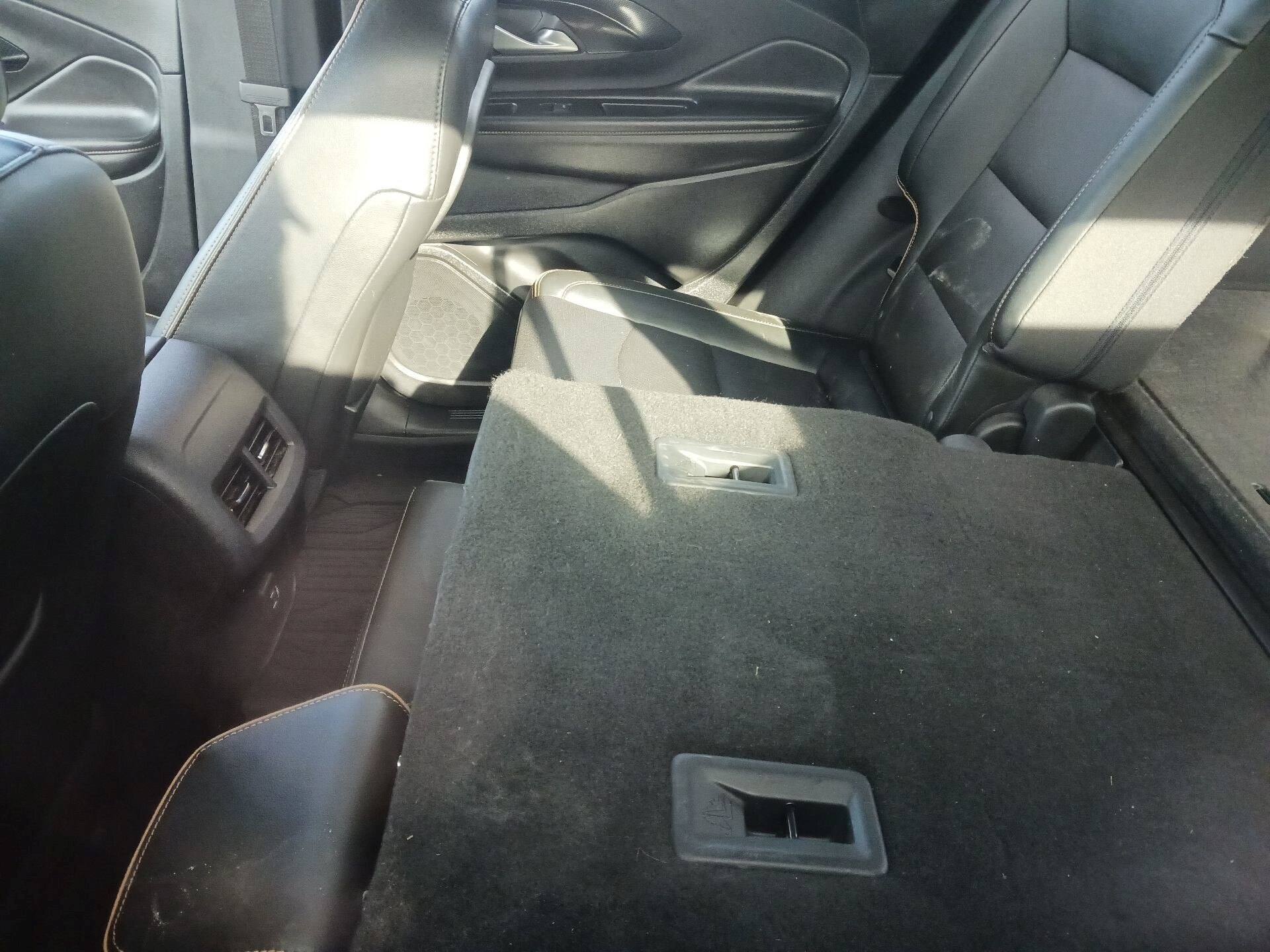 Thumbnail: 2023 Mazda CX-9 - 10