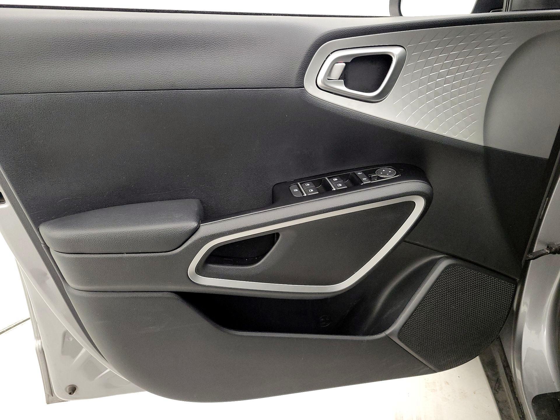 Thumbnail: 2023 Kia Soul - 12