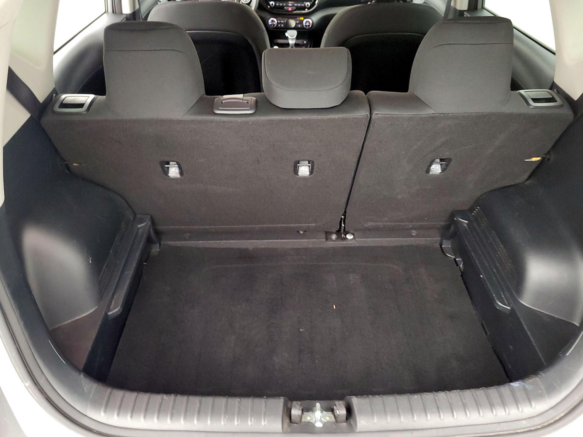 Thumbnail: 2023 Kia Soul - 20