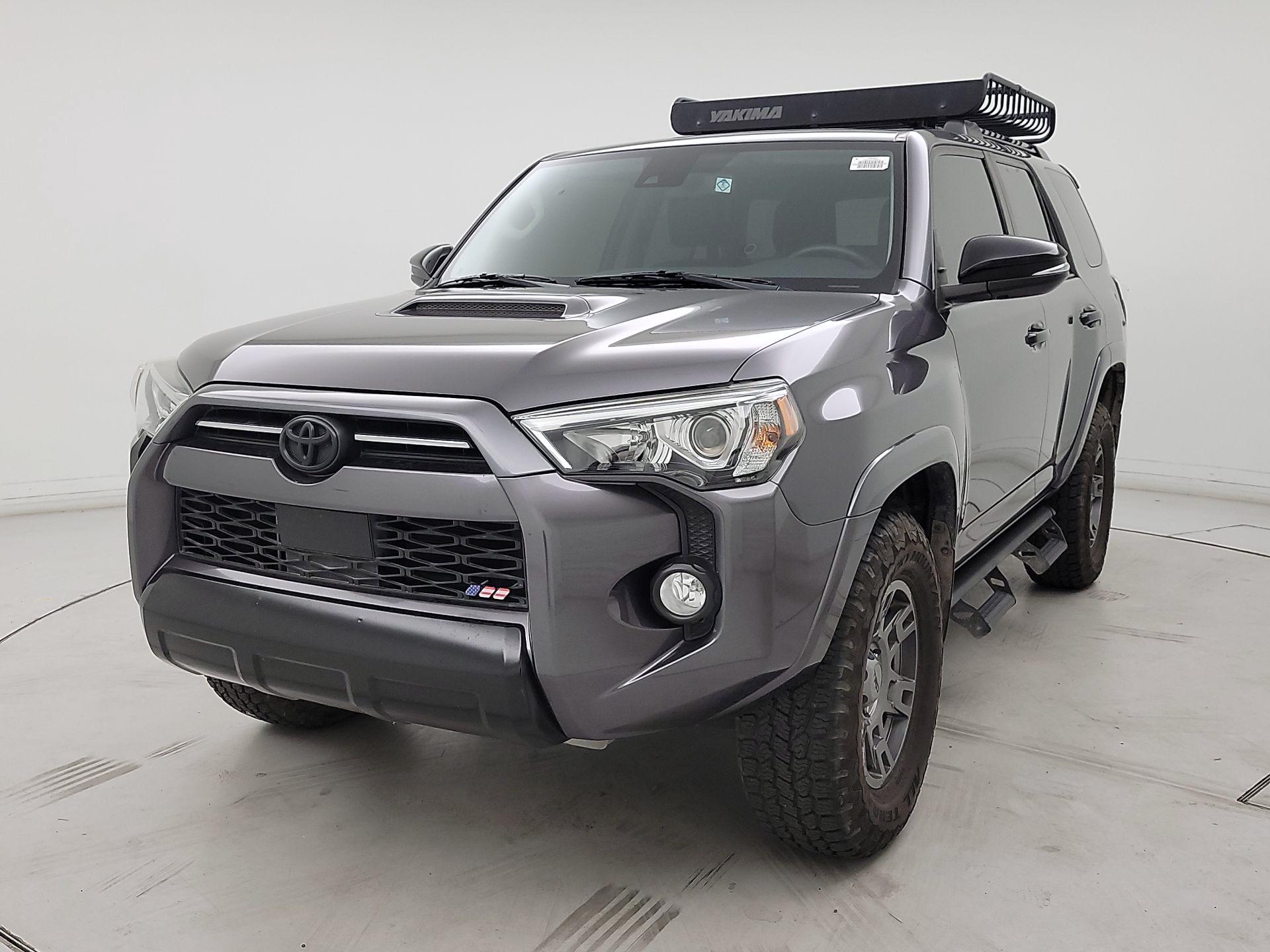 Thumbnail: 2020 Toyota 4Runner - 3