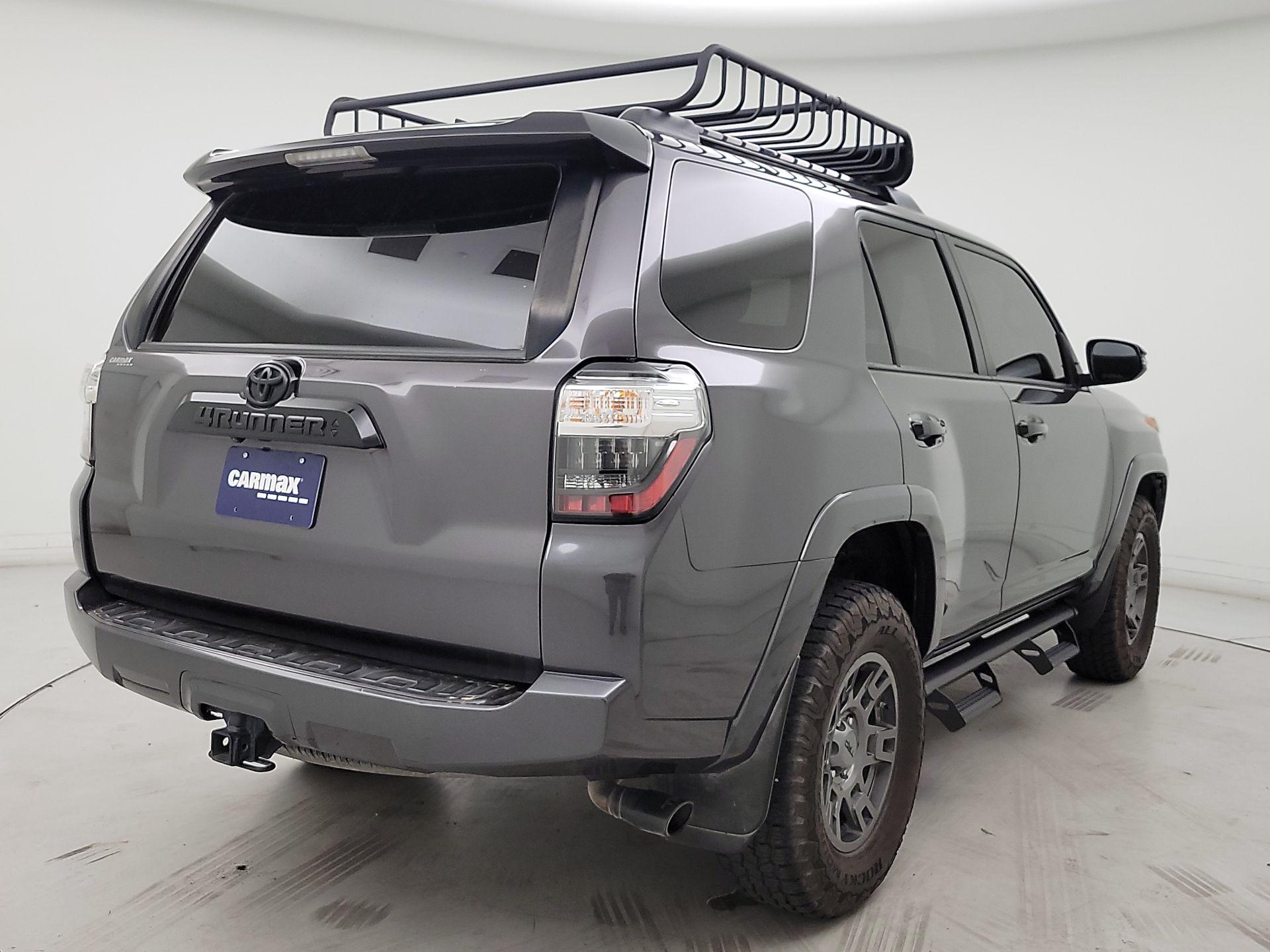 Thumbnail: 2020 Toyota 4Runner - 5