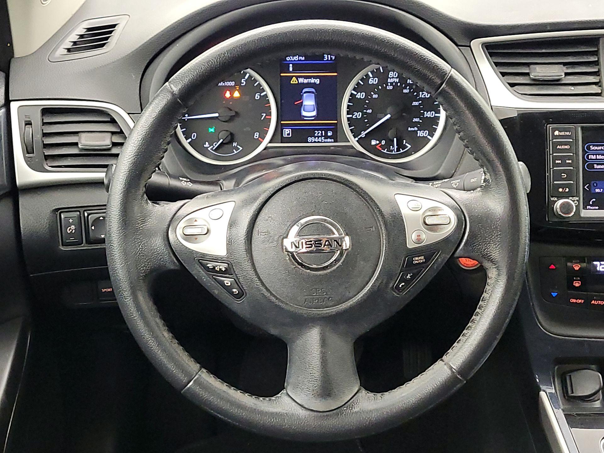 Thumbnail: 2019 Nissan Sentra - 10