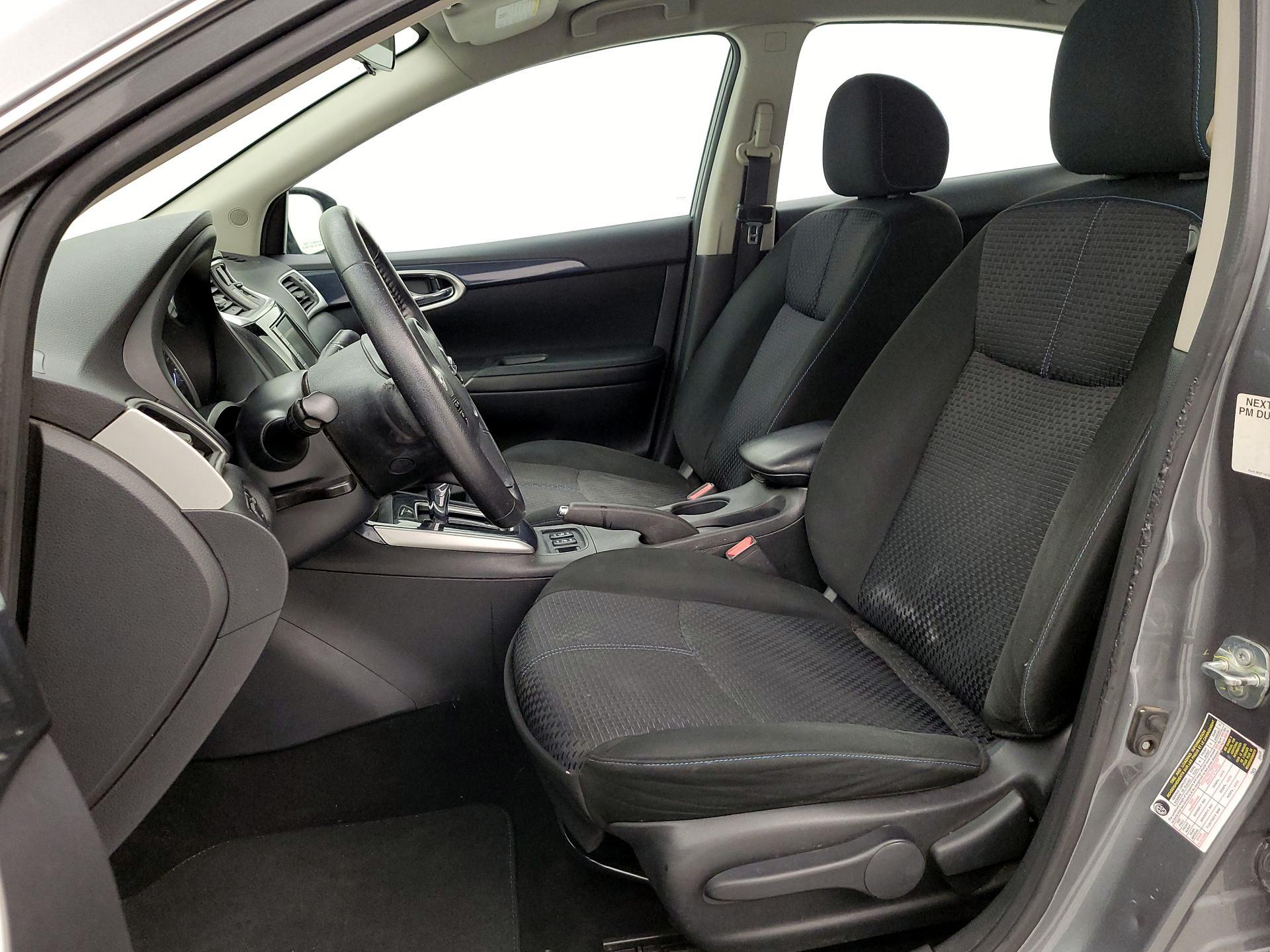 Thumbnail: 2019 Nissan Sentra - 11