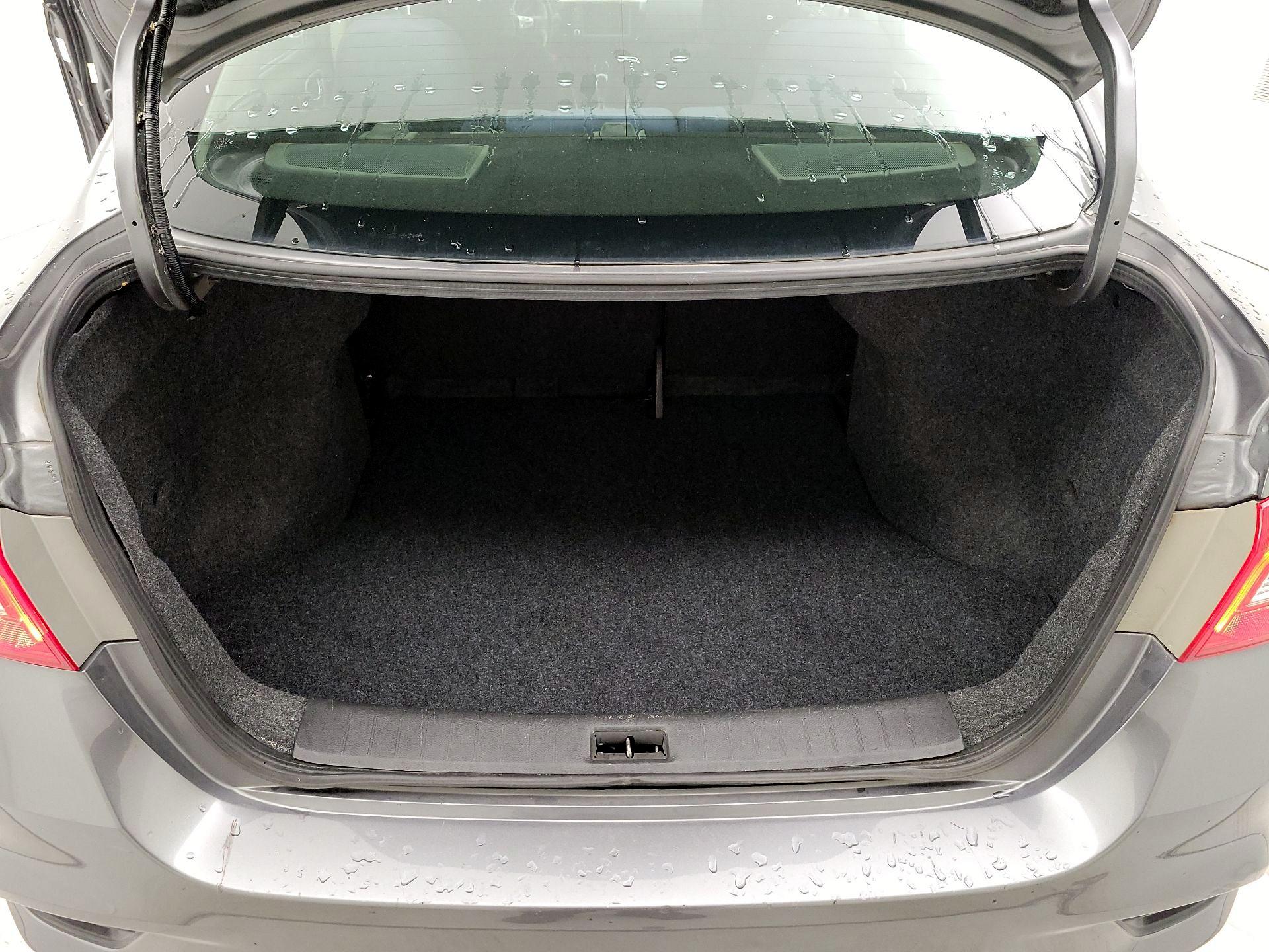 Thumbnail: 2019 Nissan Sentra - 20