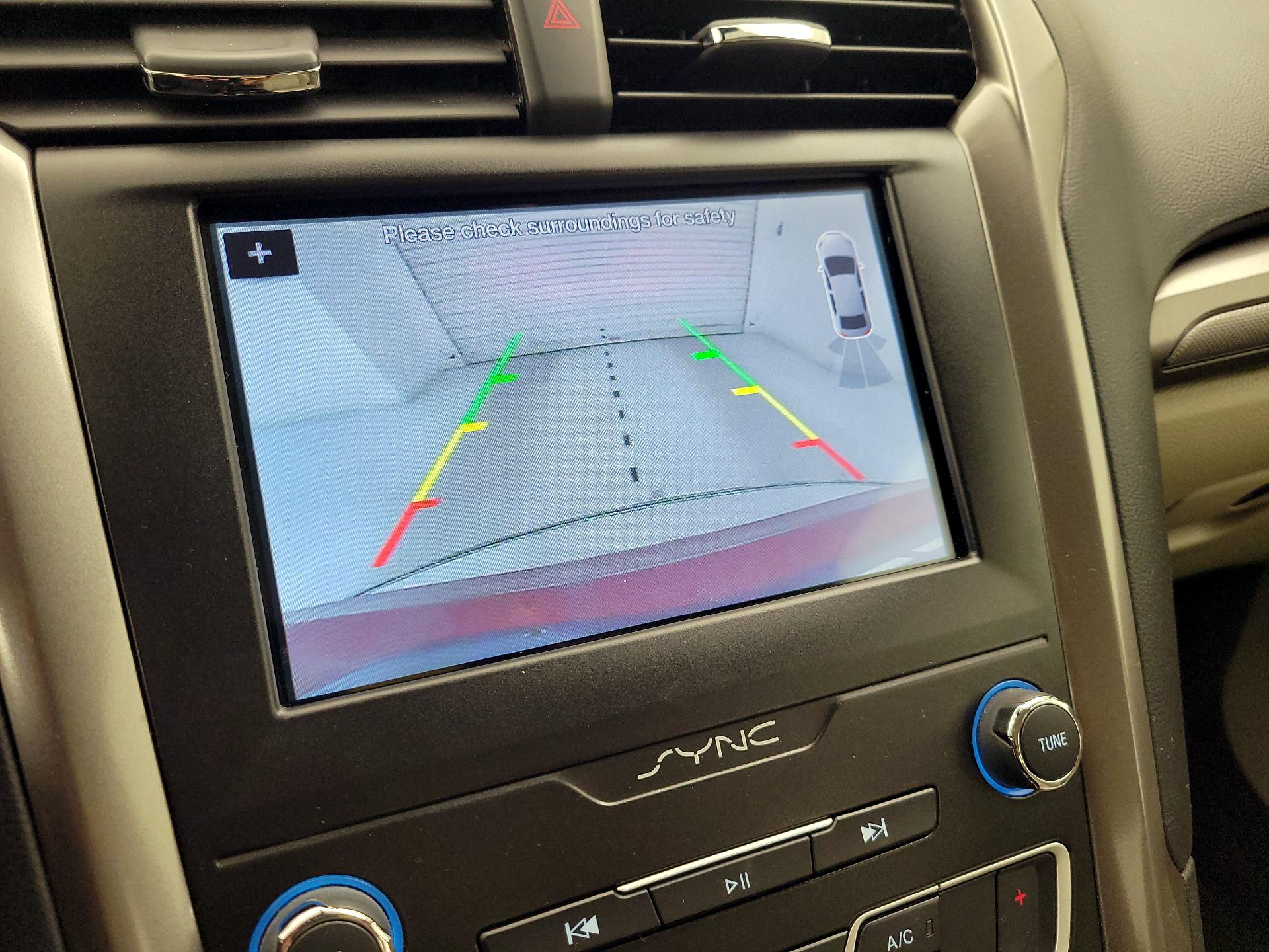 Thumbnail: 2019 Ford Fusion - 14