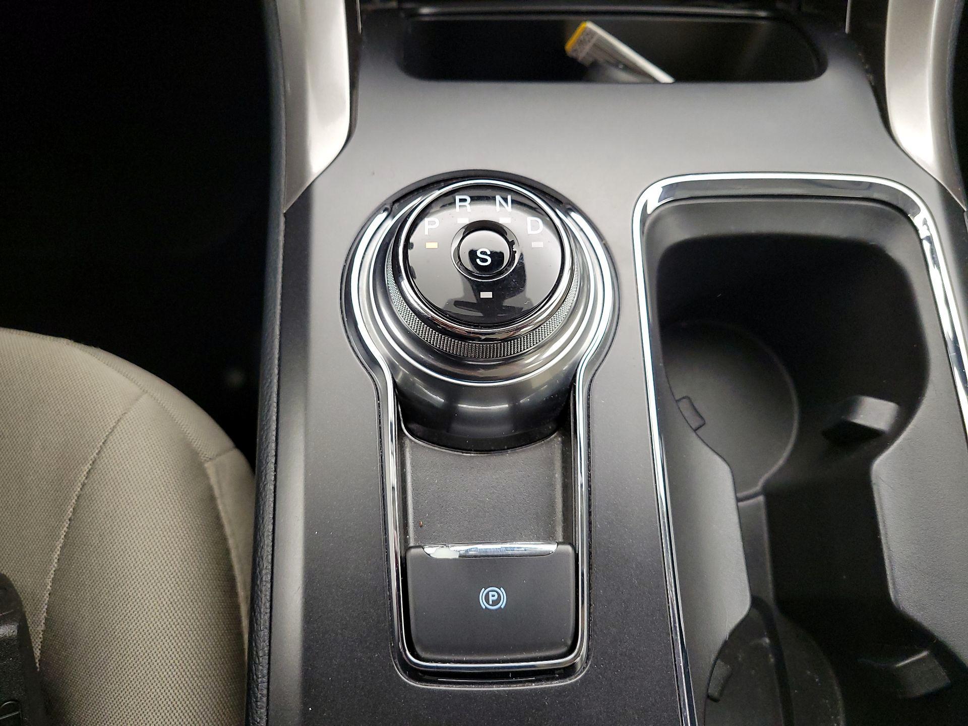 Thumbnail: 2019 Ford Fusion - 17