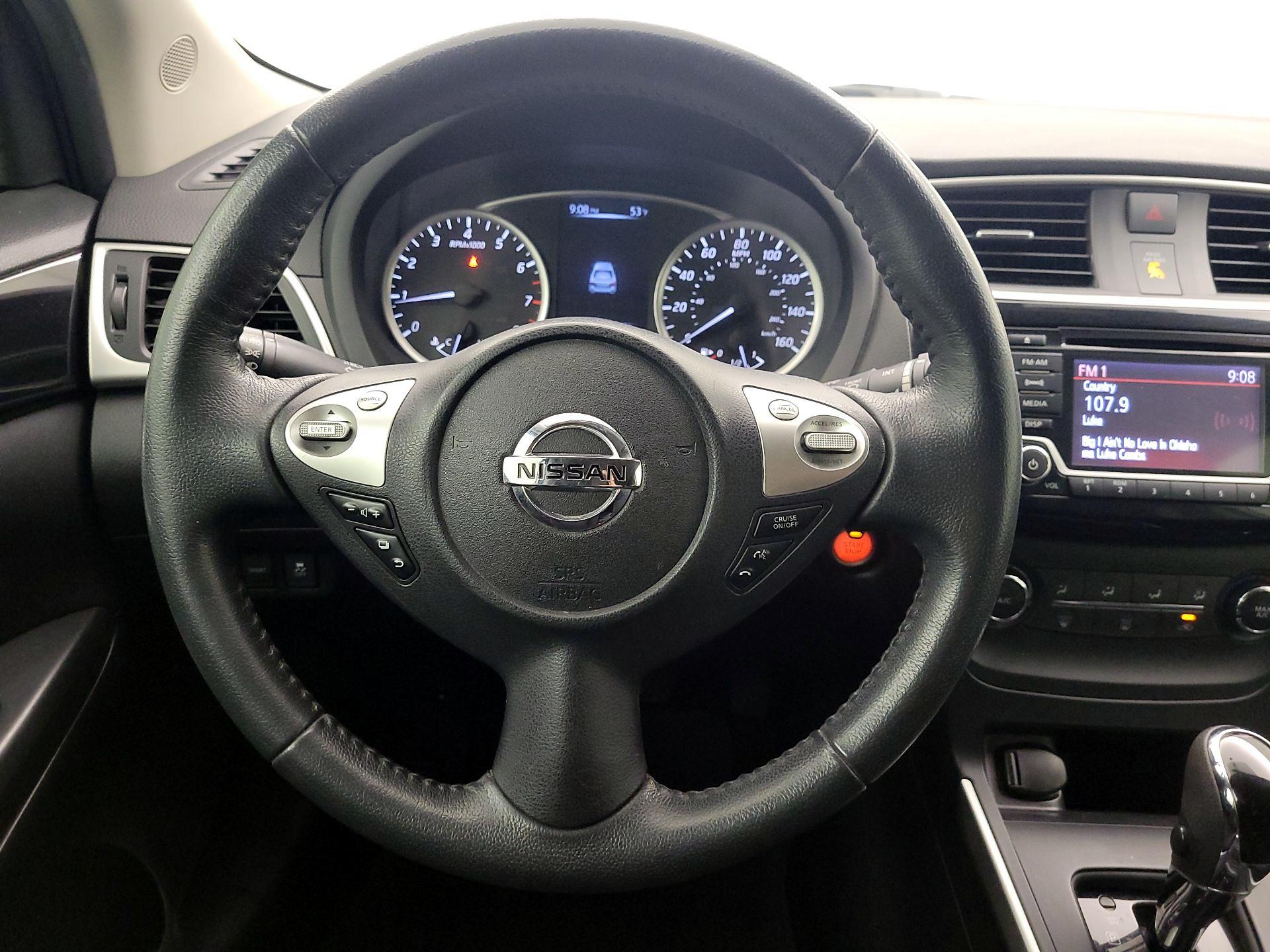 Thumbnail: 2017 Nissan Sentra - 10