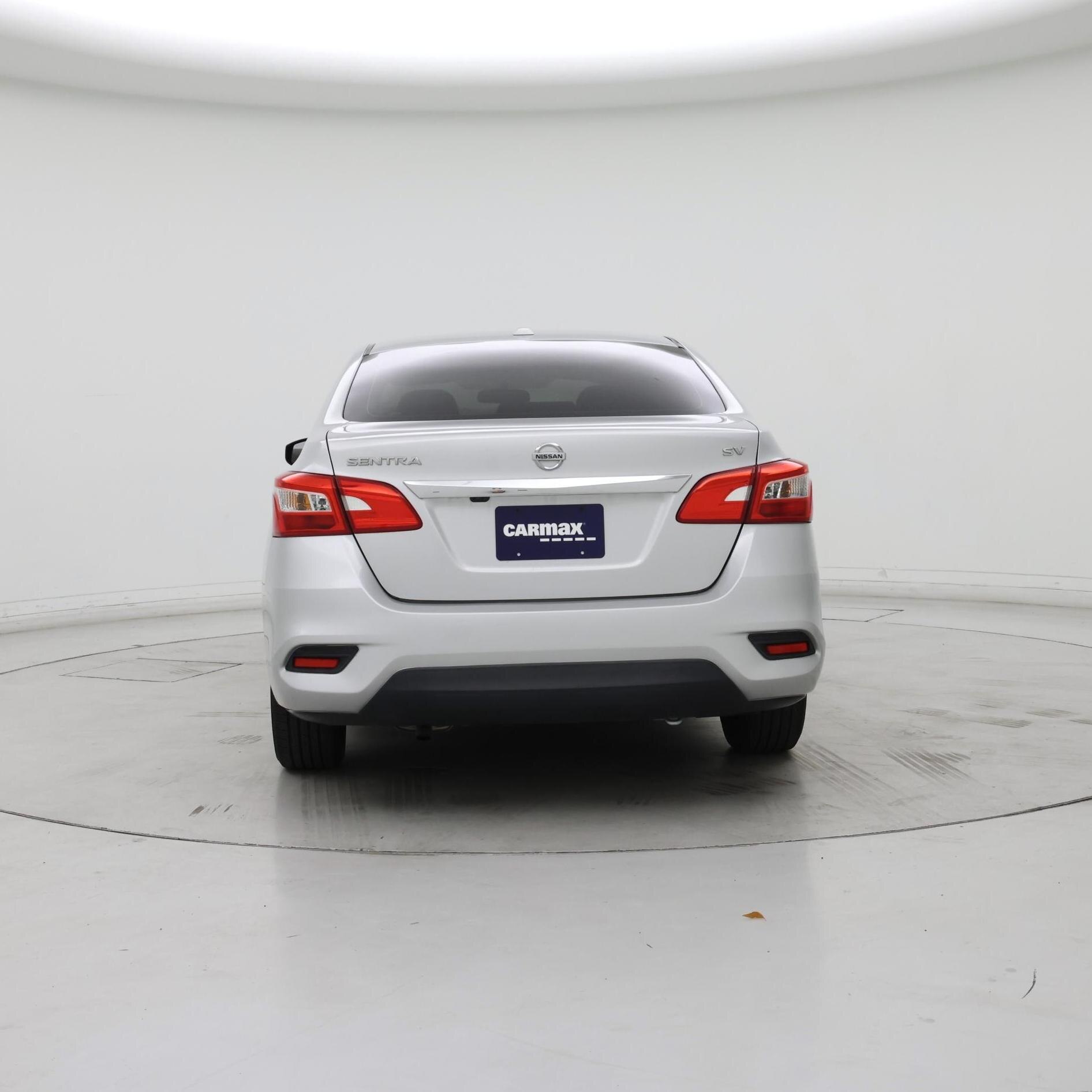 Thumbnail: 2017 Nissan Sentra - 6