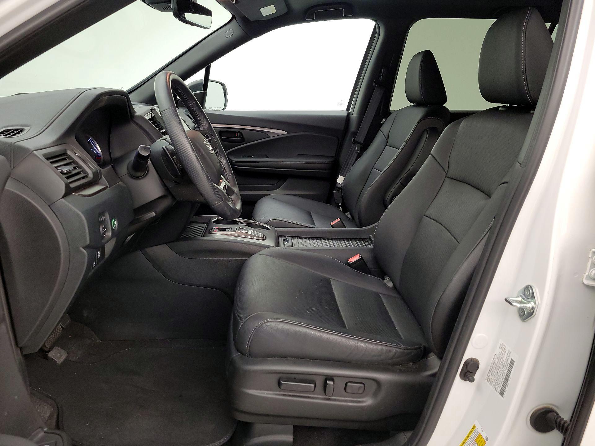 Thumbnail: 2023 Honda Passport - 11