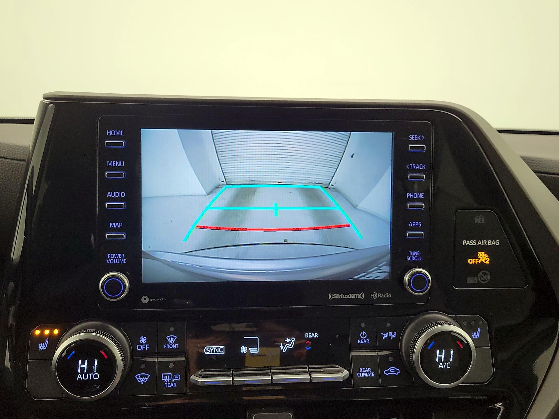 Thumbnail: 2021 Toyota Highlander - 14