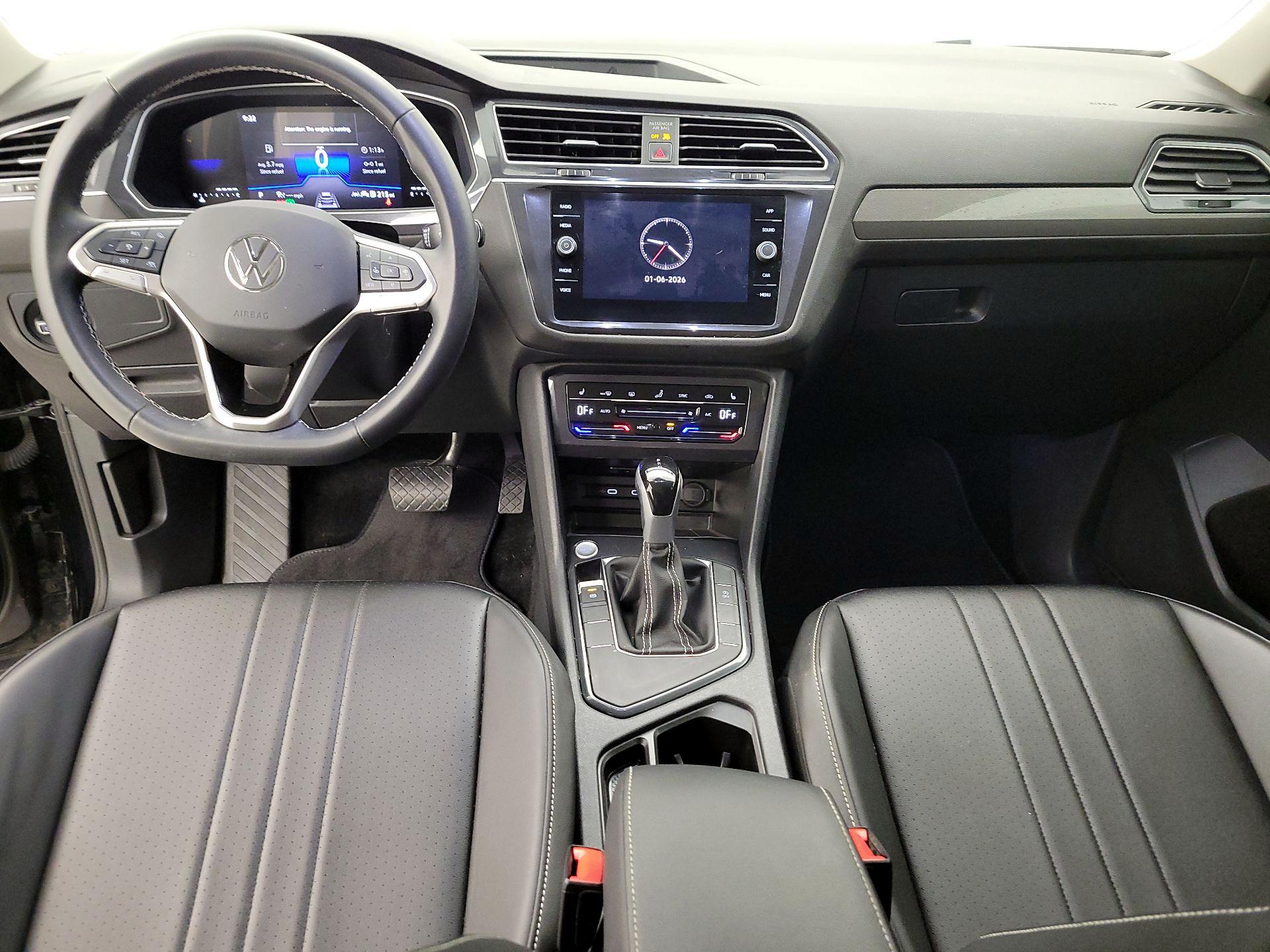 Thumbnail: 2024 Volkswagen Tiguan - 9