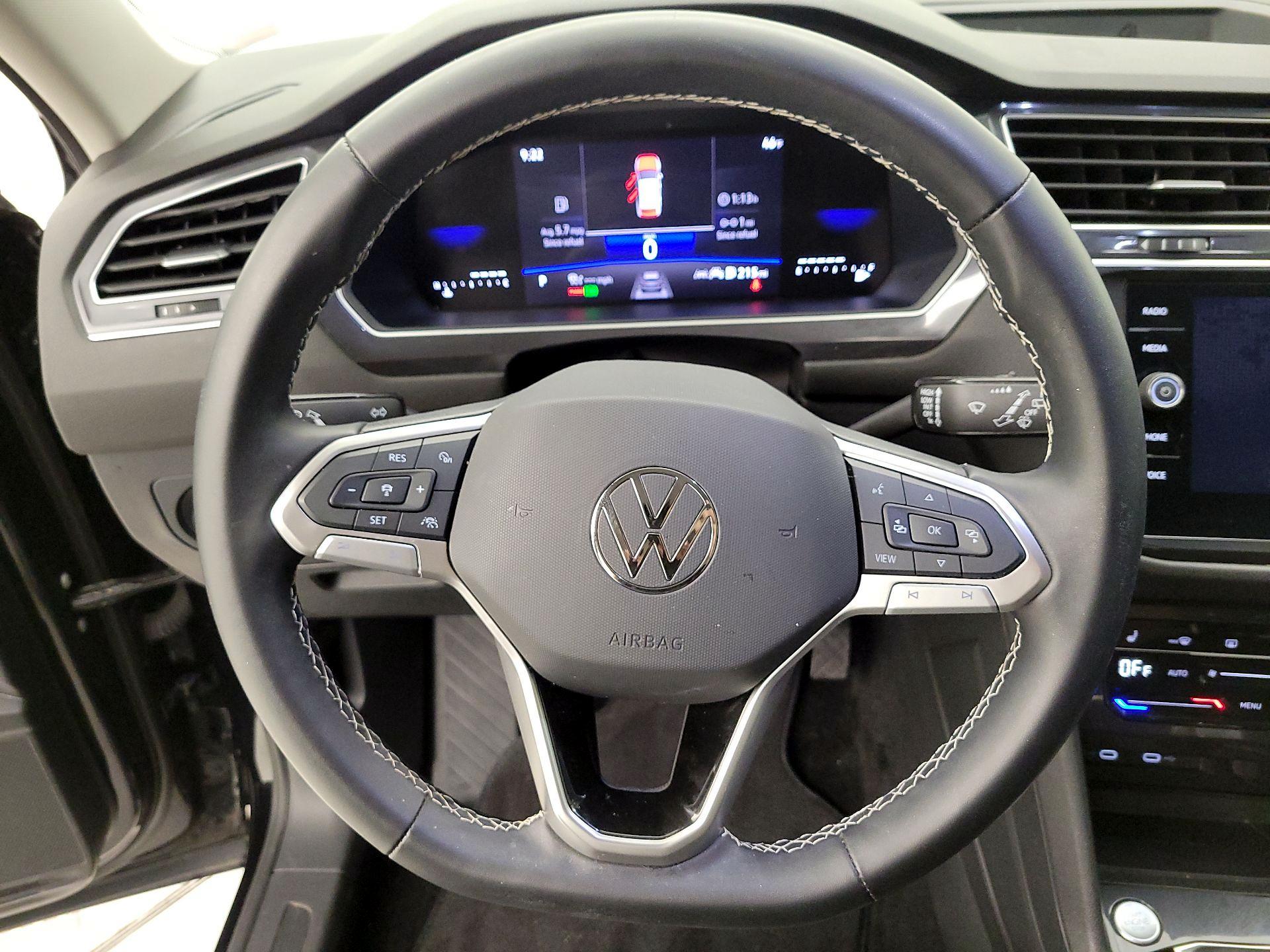 Thumbnail: 2024 Volkswagen Tiguan - 10