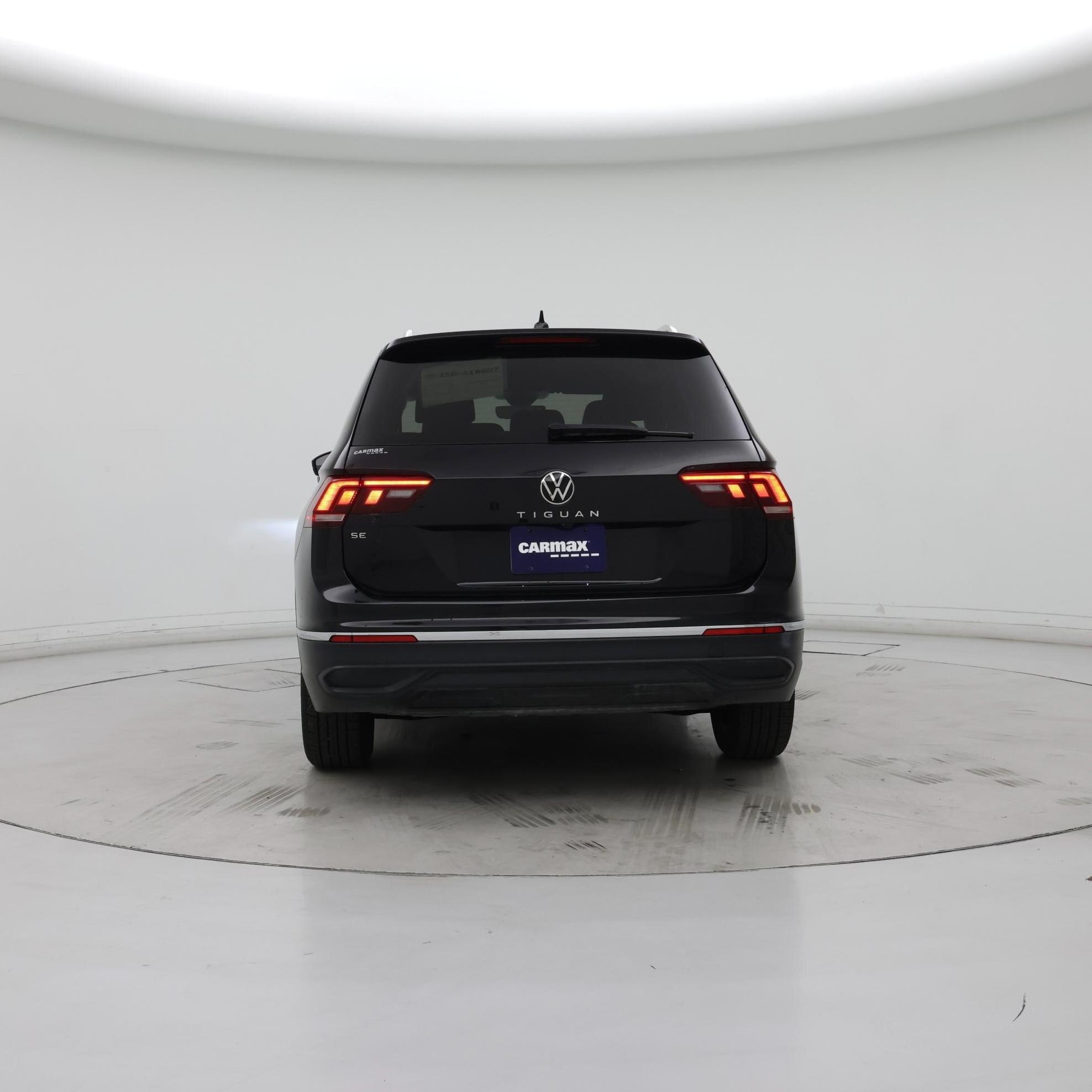 Thumbnail: 2024 Volkswagen Tiguan - 6