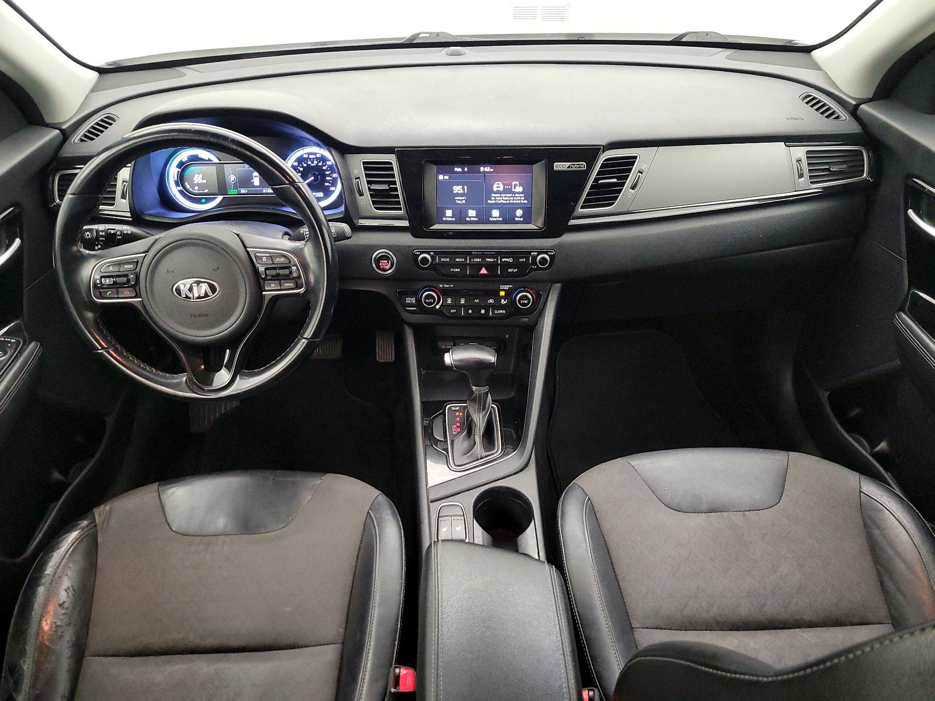 Thumbnail: 2017 Kia Niro - 9