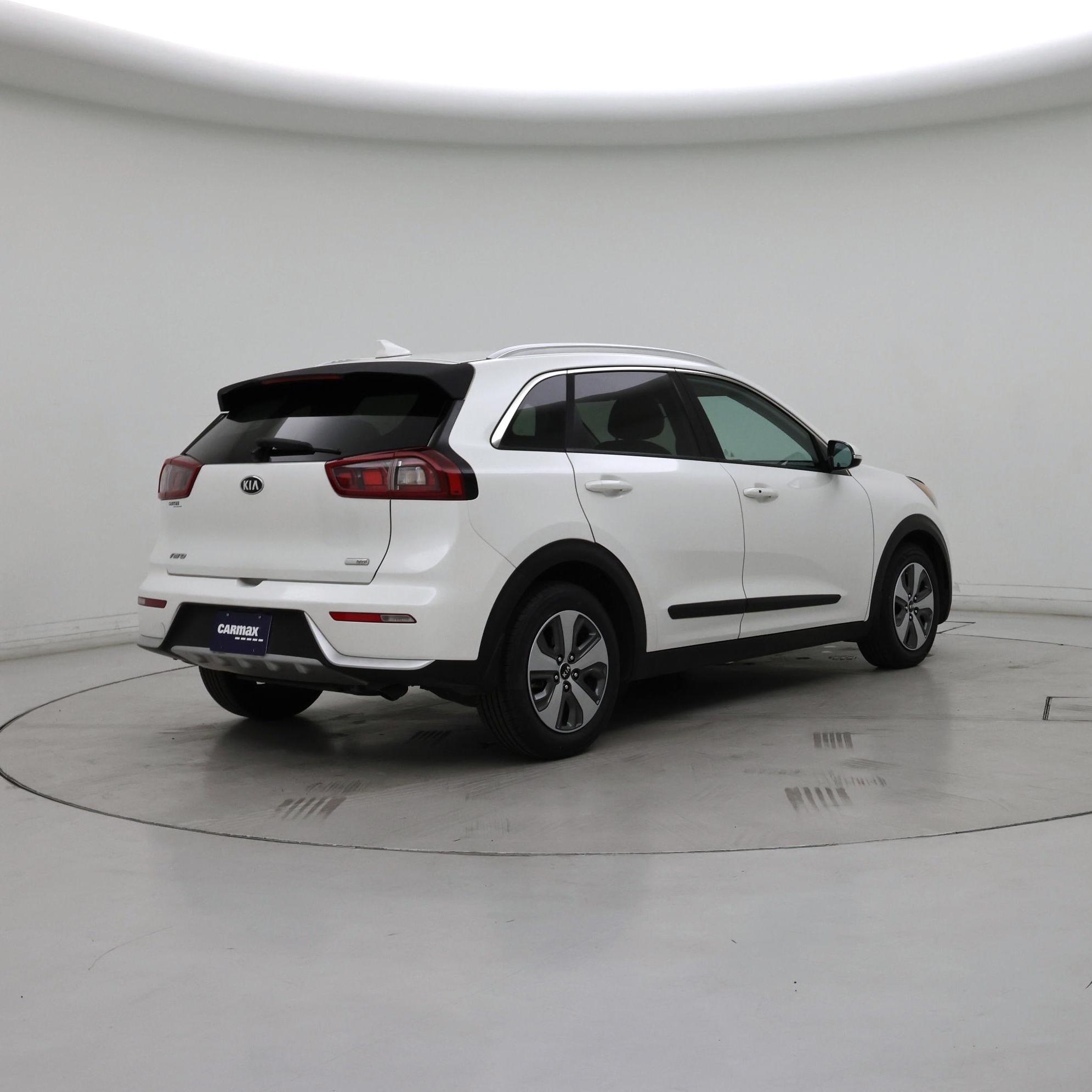 Thumbnail: 2017 Kia Niro - 8