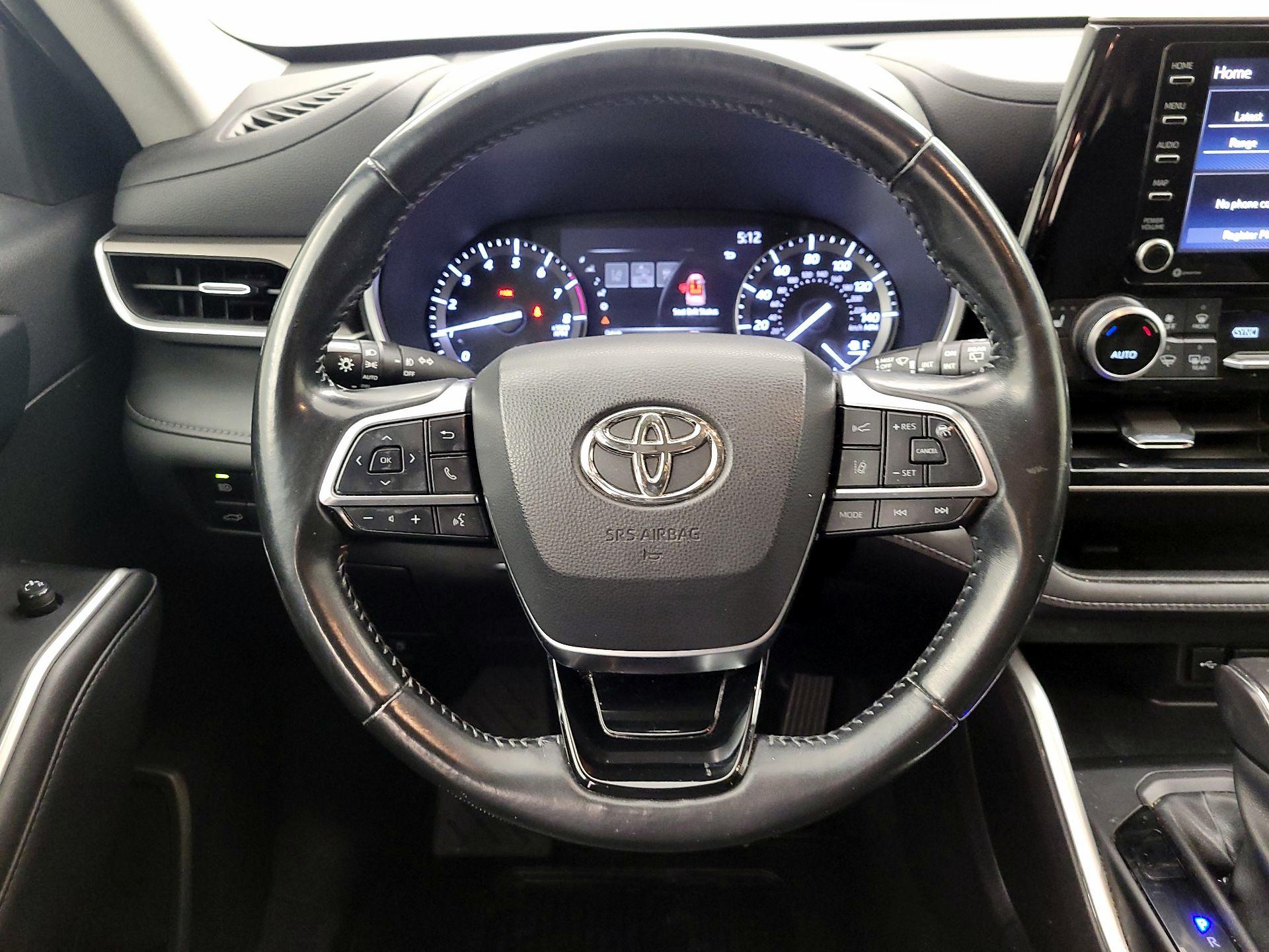 Thumbnail: 2021 Toyota Highlander - 10