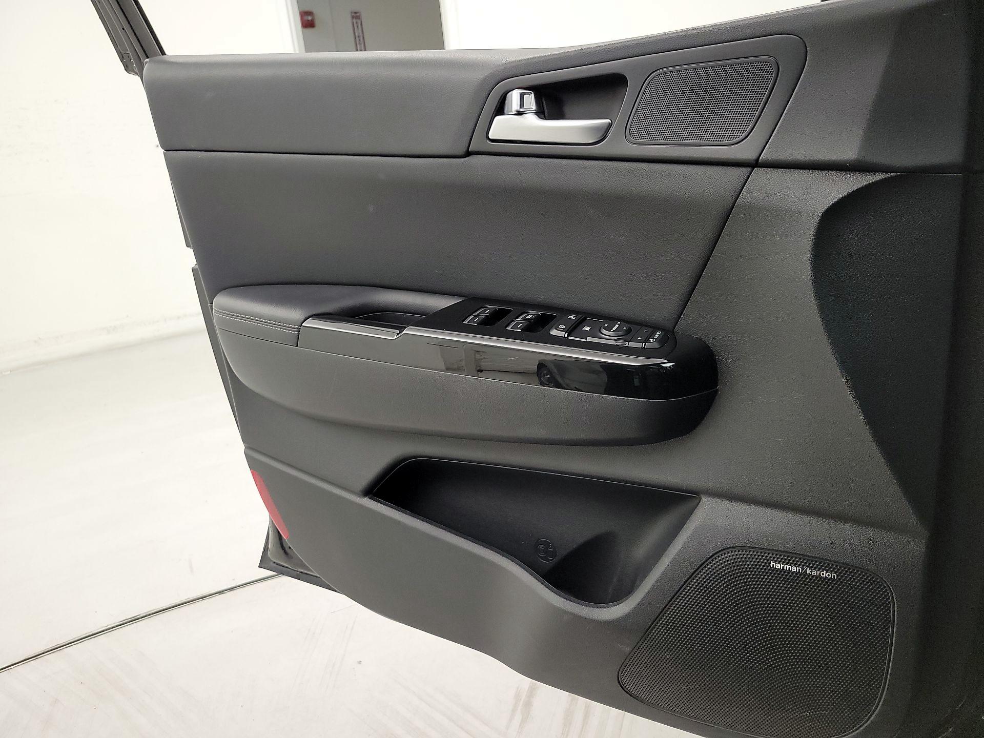 Thumbnail: 2020 Kia Sportage - 12