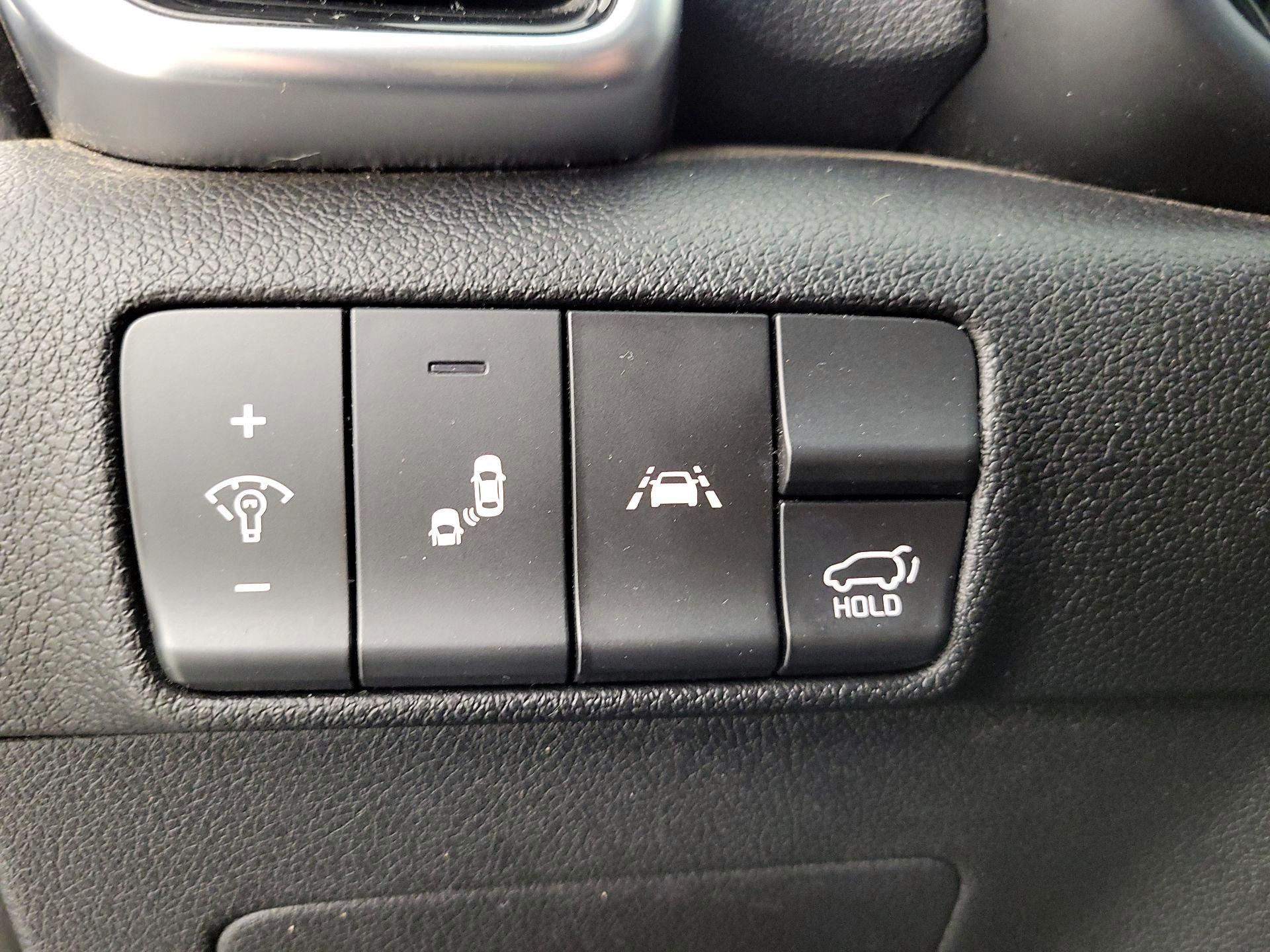 Thumbnail: 2020 Kia Sportage - 13