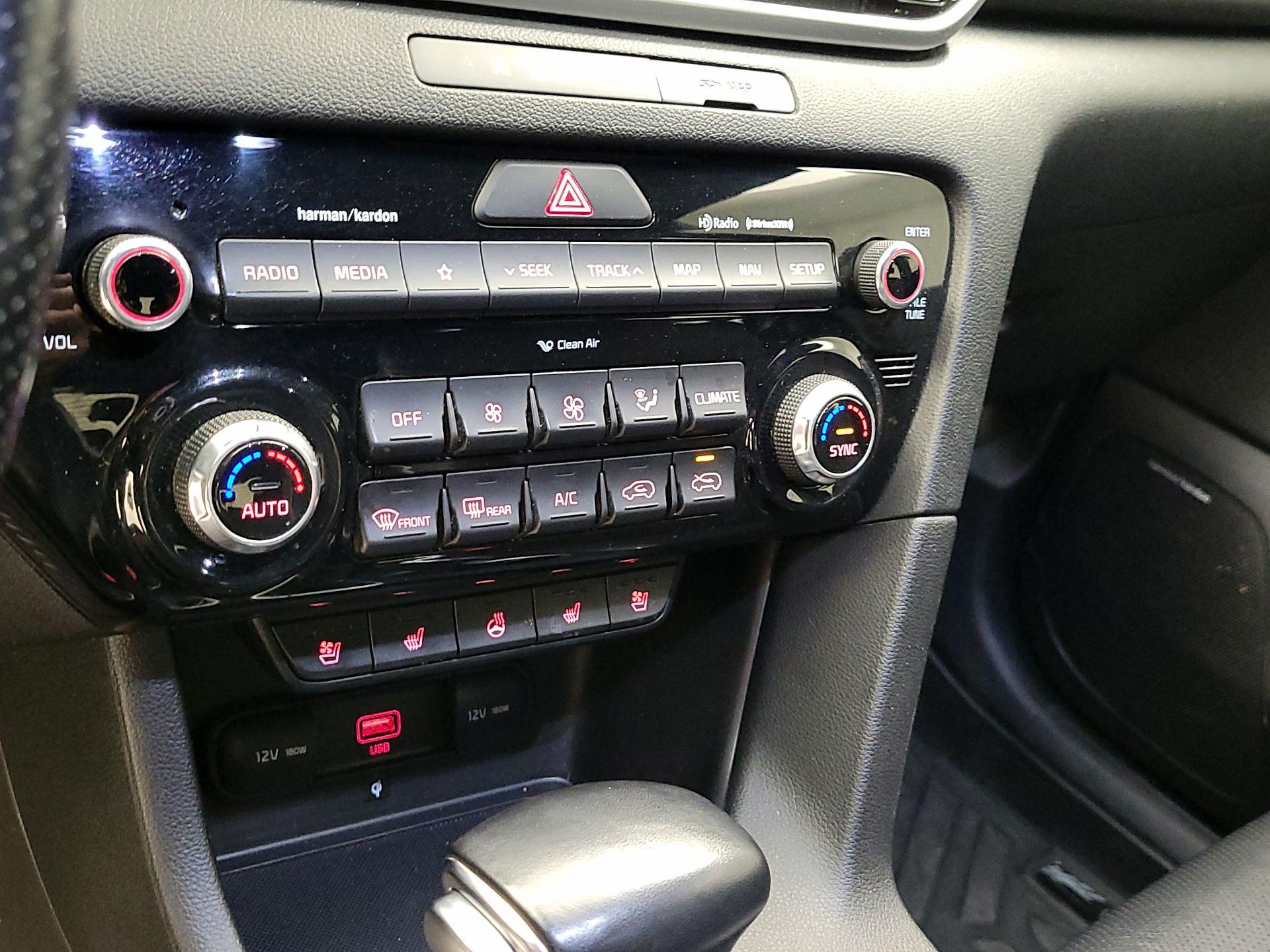 Thumbnail: 2020 Kia Sportage - 16