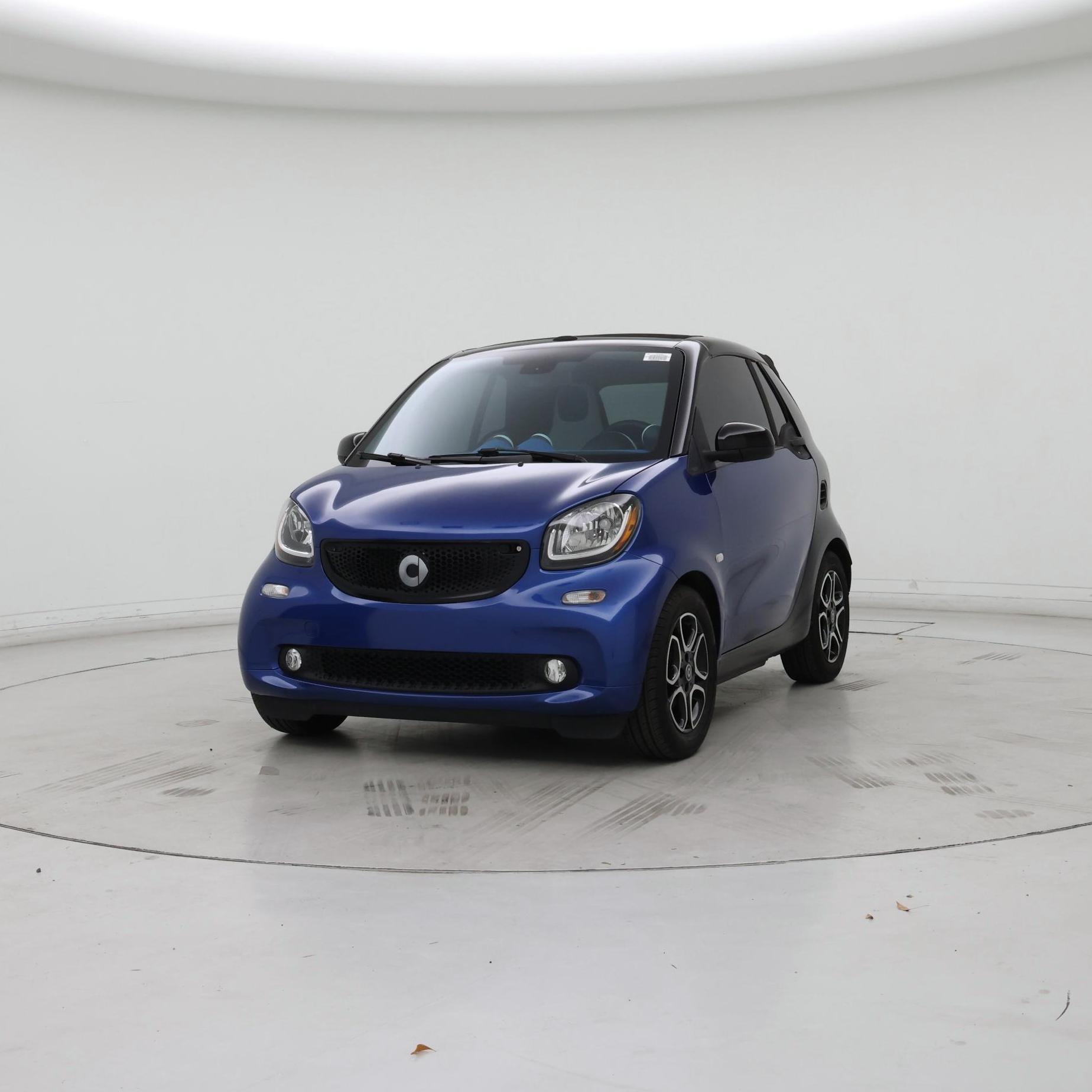 Thumbnail: 2017 smart fortwo - 4
